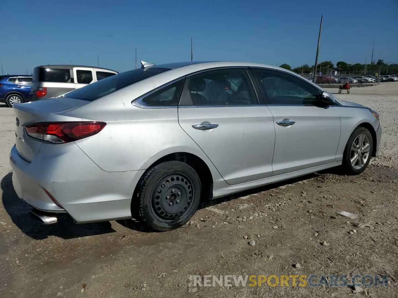 3 Photograph of a damaged car 5NPE34AF2KH773887 HYUNDAI SONATA 2019