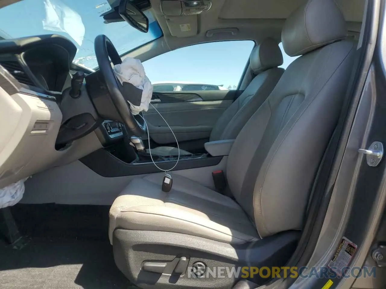 7 Photograph of a damaged car 5NPE34AF2KH775414 HYUNDAI SONATA 2019