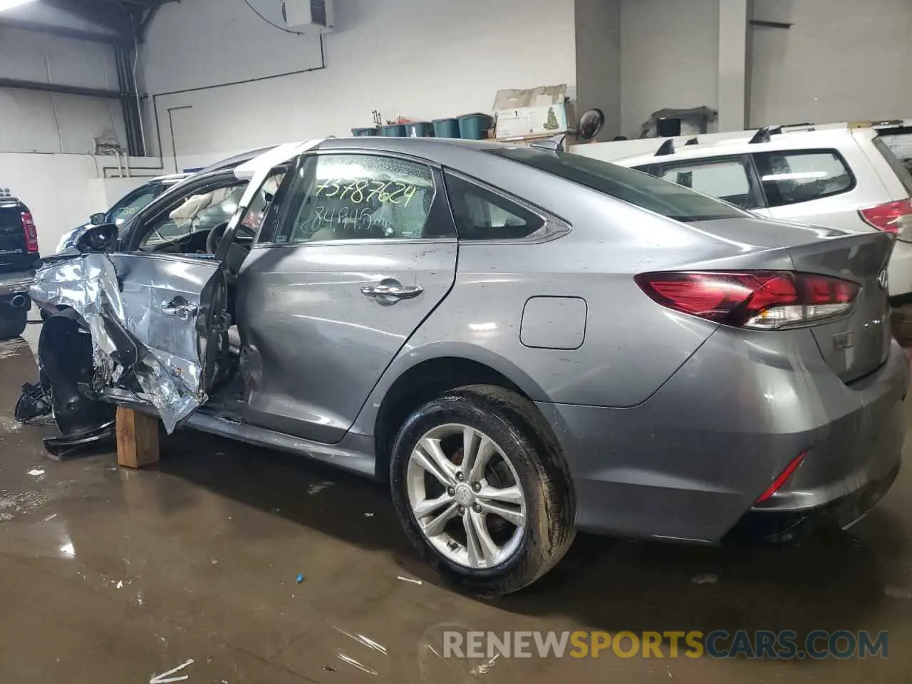 2 Photograph of a damaged car 5NPE34AF2KH786087 HYUNDAI SONATA 2019
