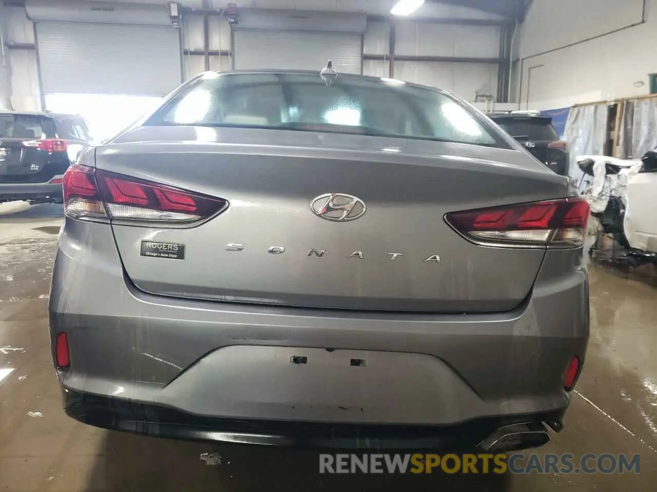 6 Photograph of a damaged car 5NPE34AF2KH786087 HYUNDAI SONATA 2019