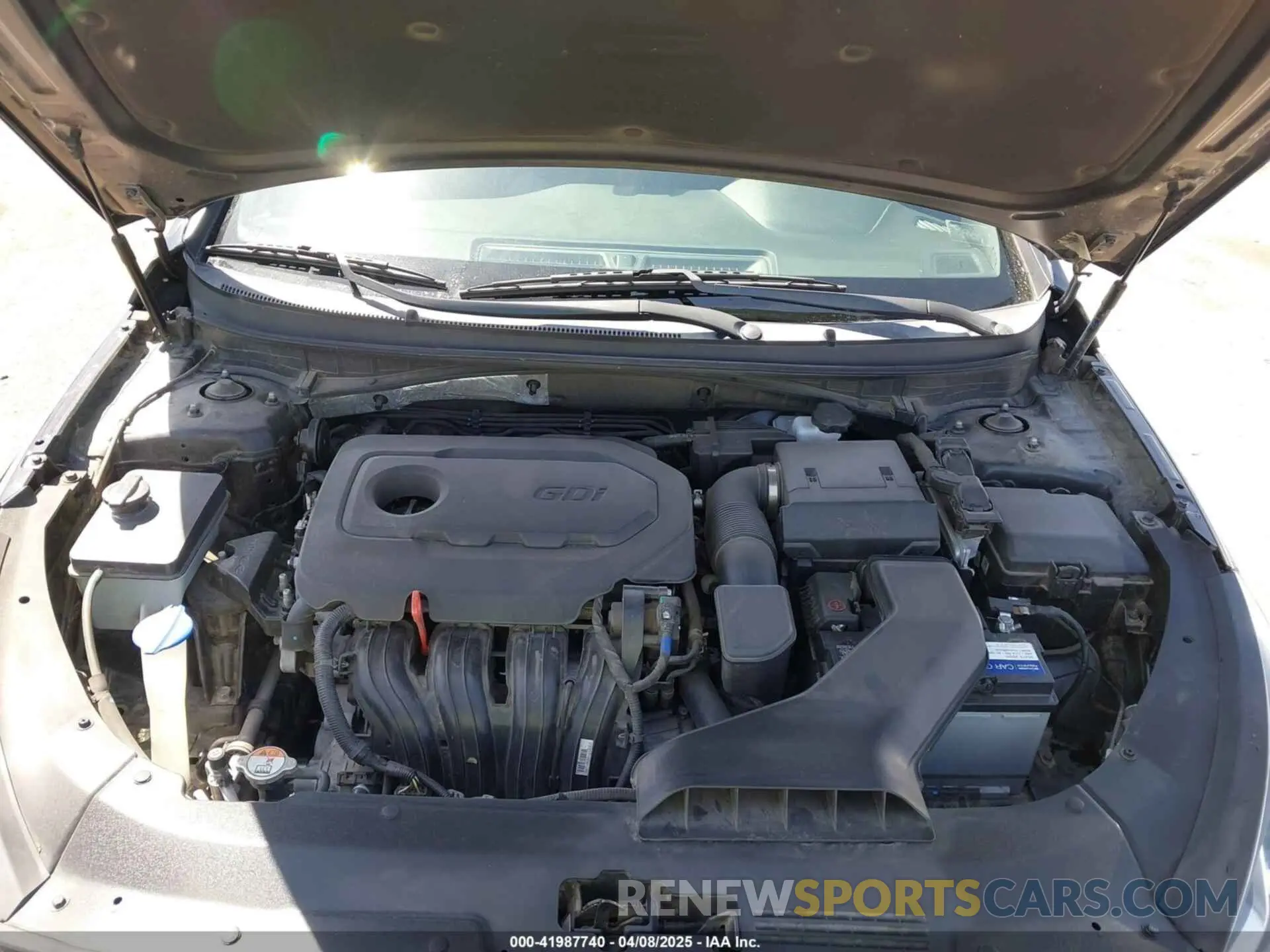 10 Photograph of a damaged car 5NPE34AF2KH792374 HYUNDAI SONATA 2019