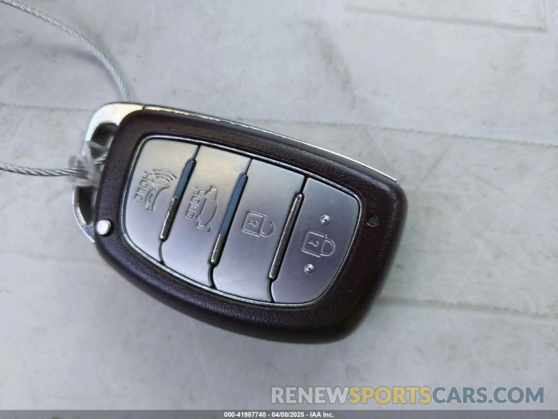 11 Photograph of a damaged car 5NPE34AF2KH792374 HYUNDAI SONATA 2019