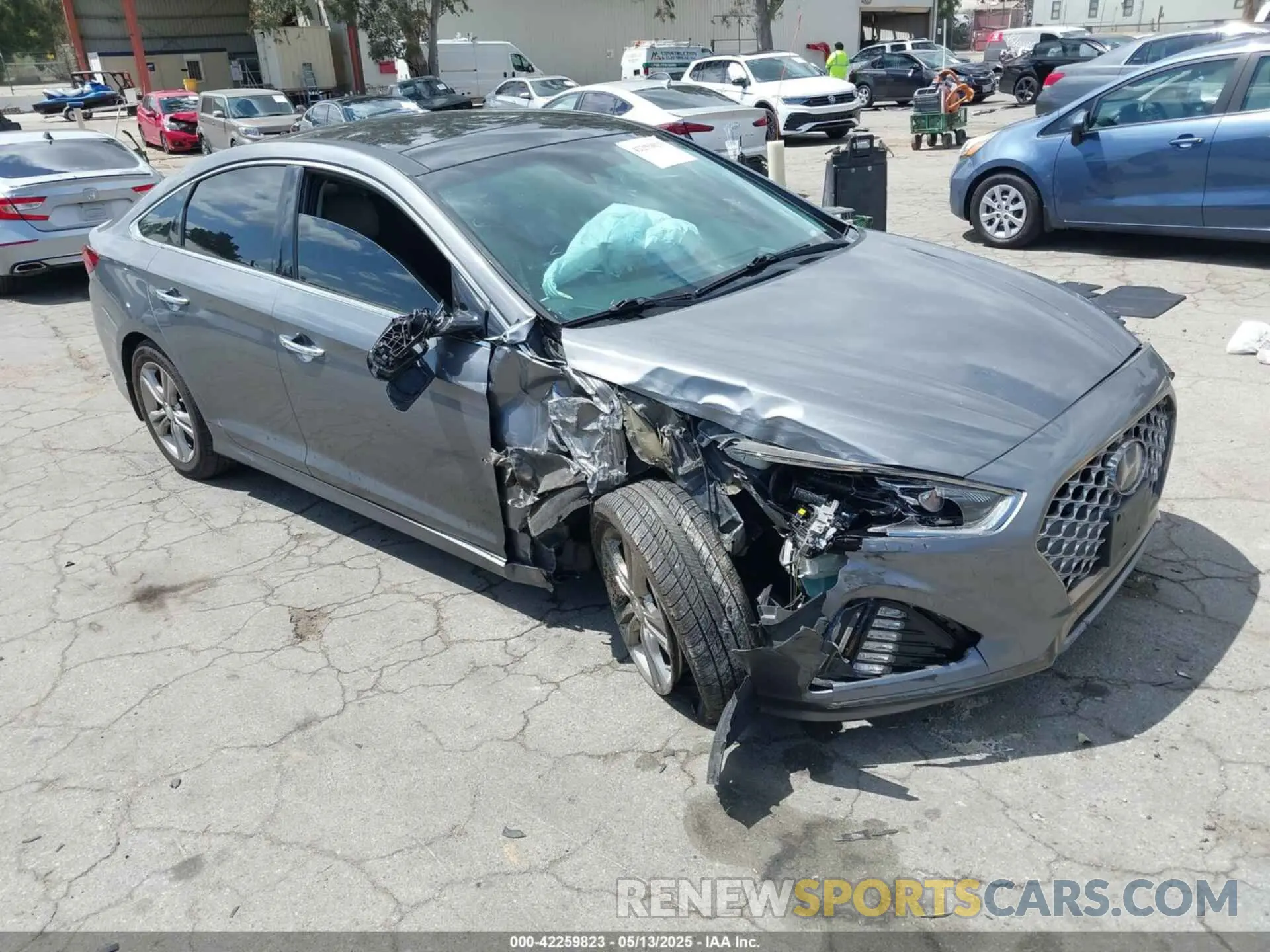 1 Photograph of a damaged car 5NPE34AF2KH796733 HYUNDAI SONATA 2019