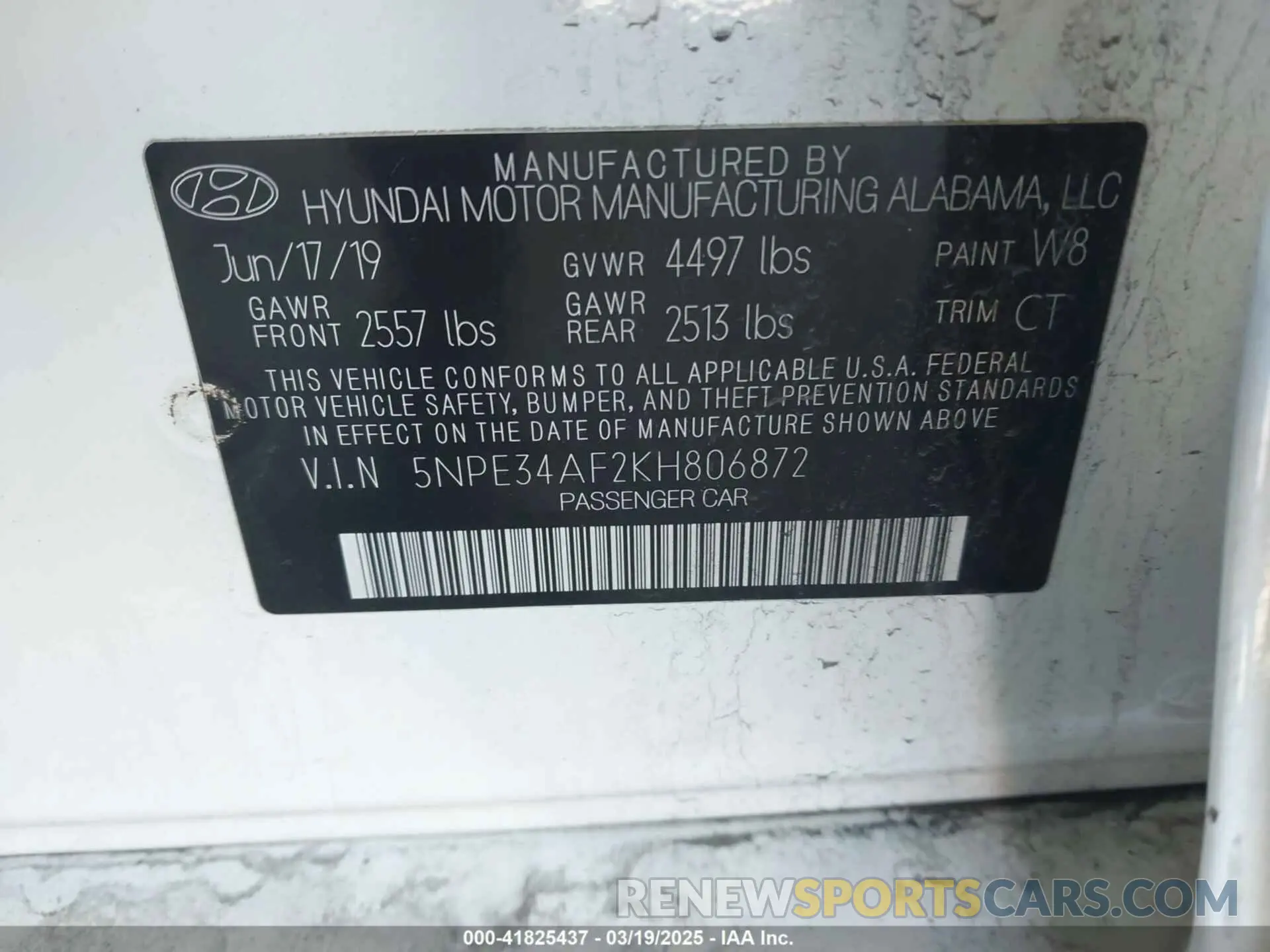 9 Photograph of a damaged car 5NPE34AF2KH806872 HYUNDAI SONATA 2019