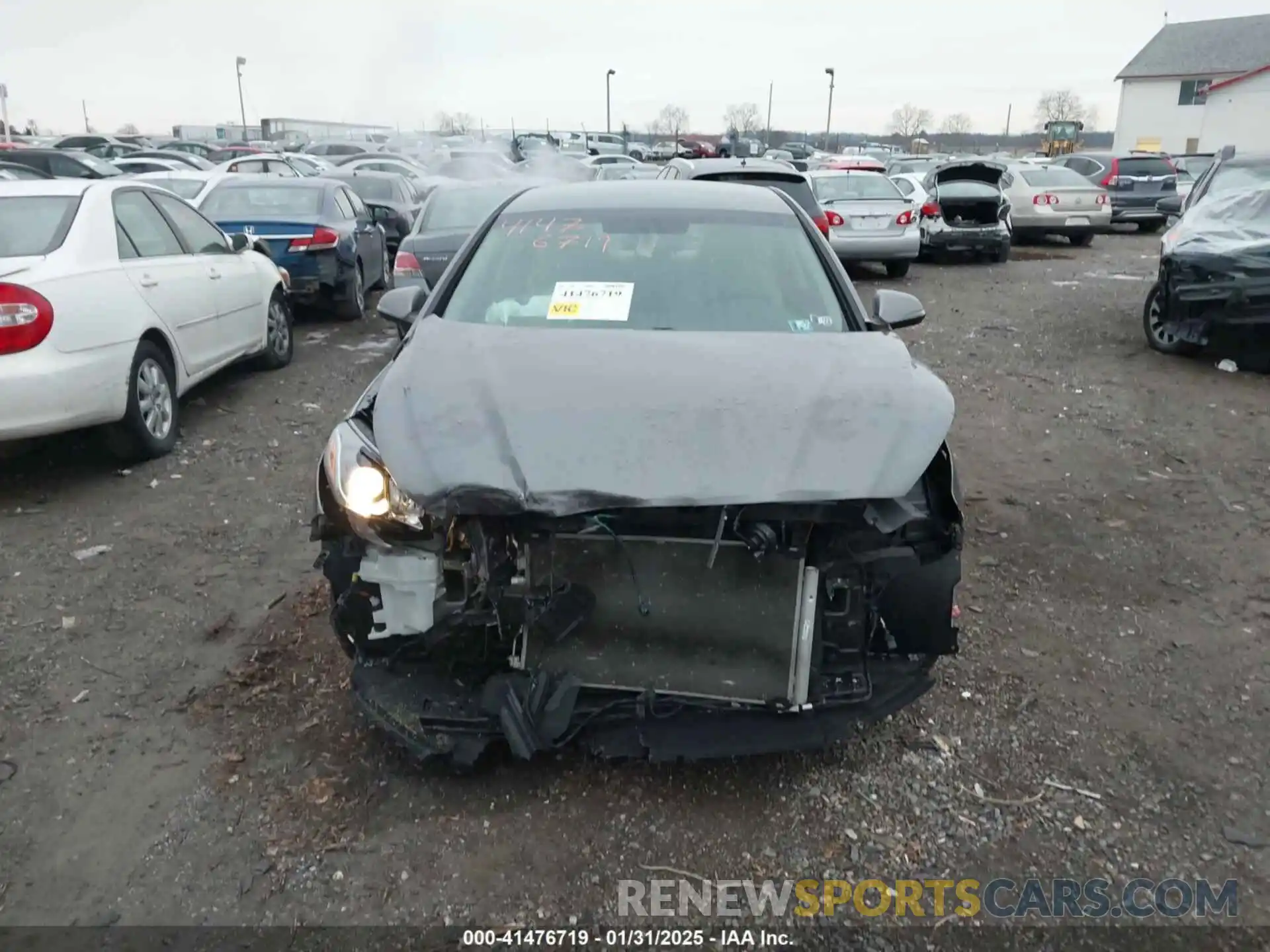 12 Photograph of a damaged car 5NPE34AF2KH809108 HYUNDAI SONATA 2019