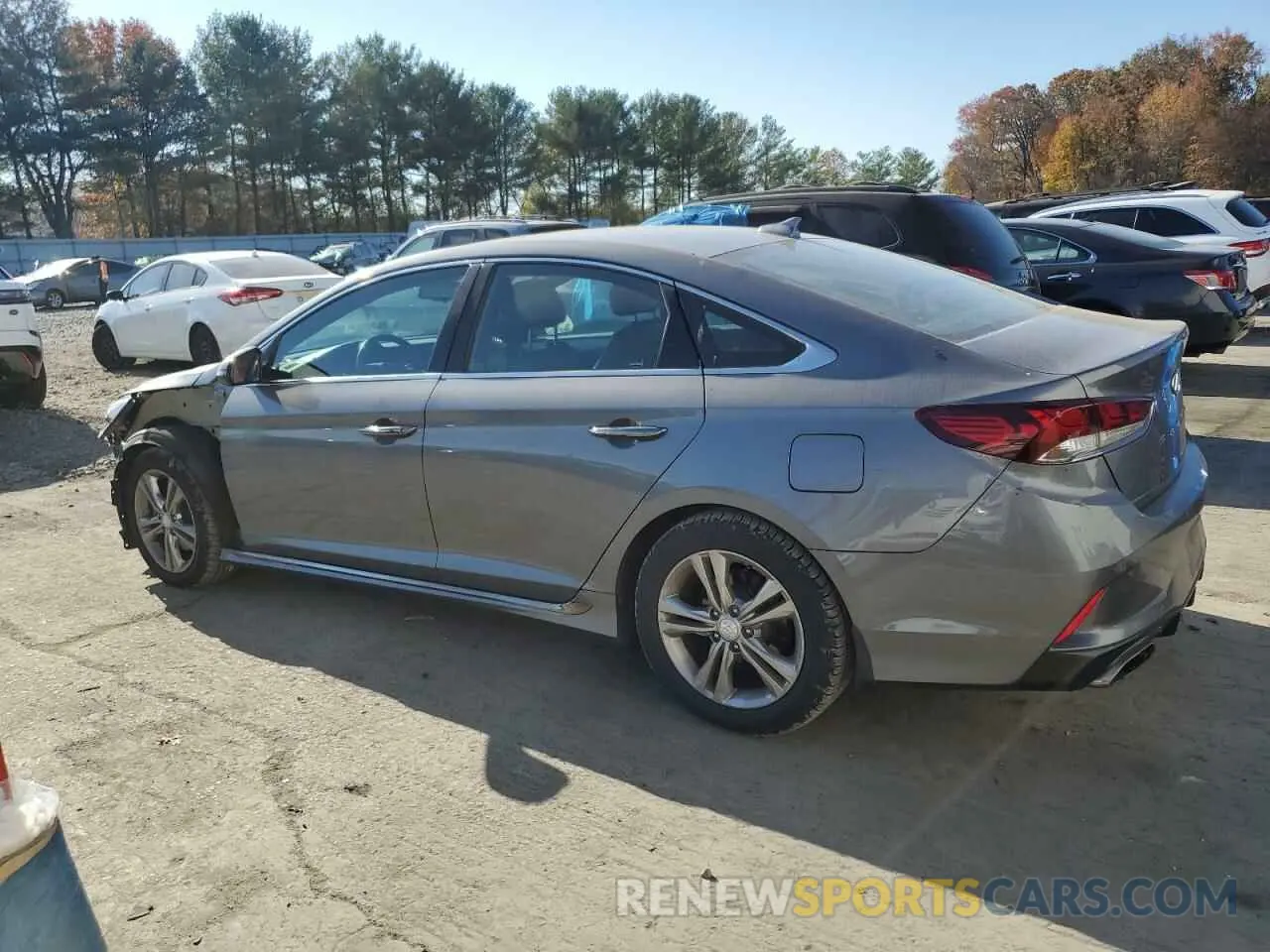 2 Photograph of a damaged car 5NPE34AF2KH811165 HYUNDAI SONATA 2019