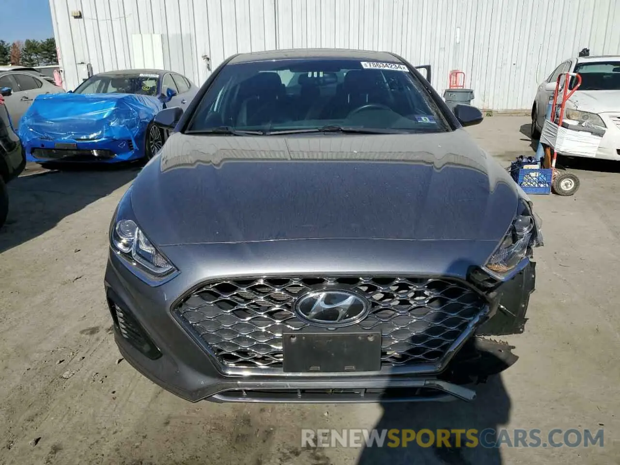 5 Photograph of a damaged car 5NPE34AF2KH811165 HYUNDAI SONATA 2019