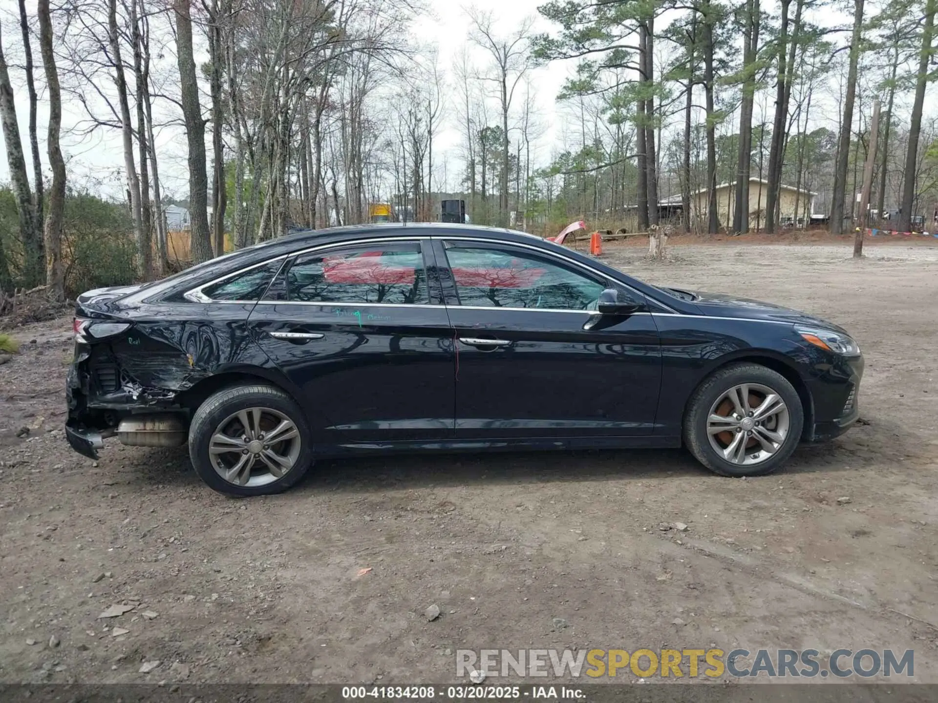 14 Photograph of a damaged car 5NPE34AF2KH820562 HYUNDAI SONATA 2019