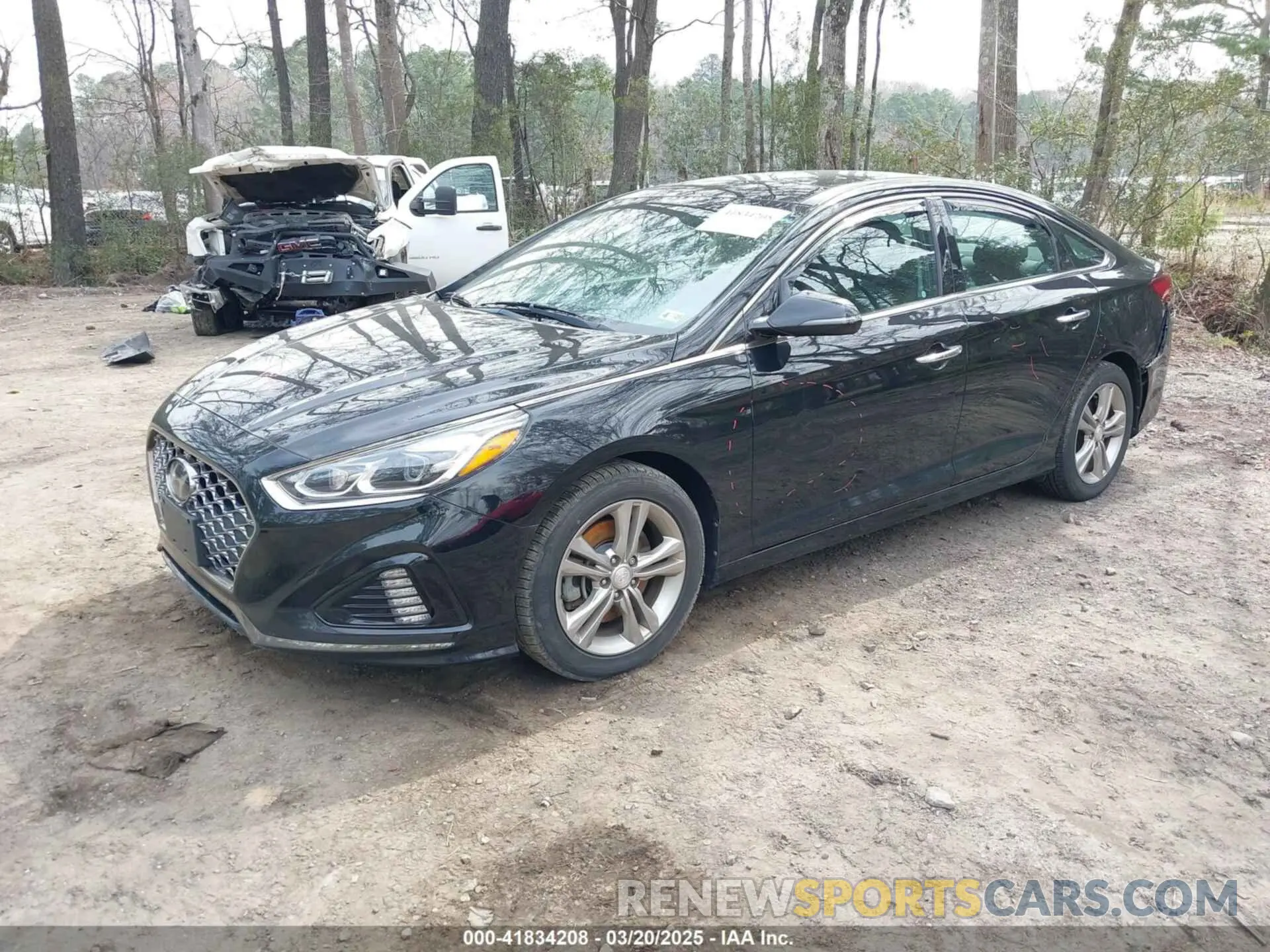2 Photograph of a damaged car 5NPE34AF2KH820562 HYUNDAI SONATA 2019