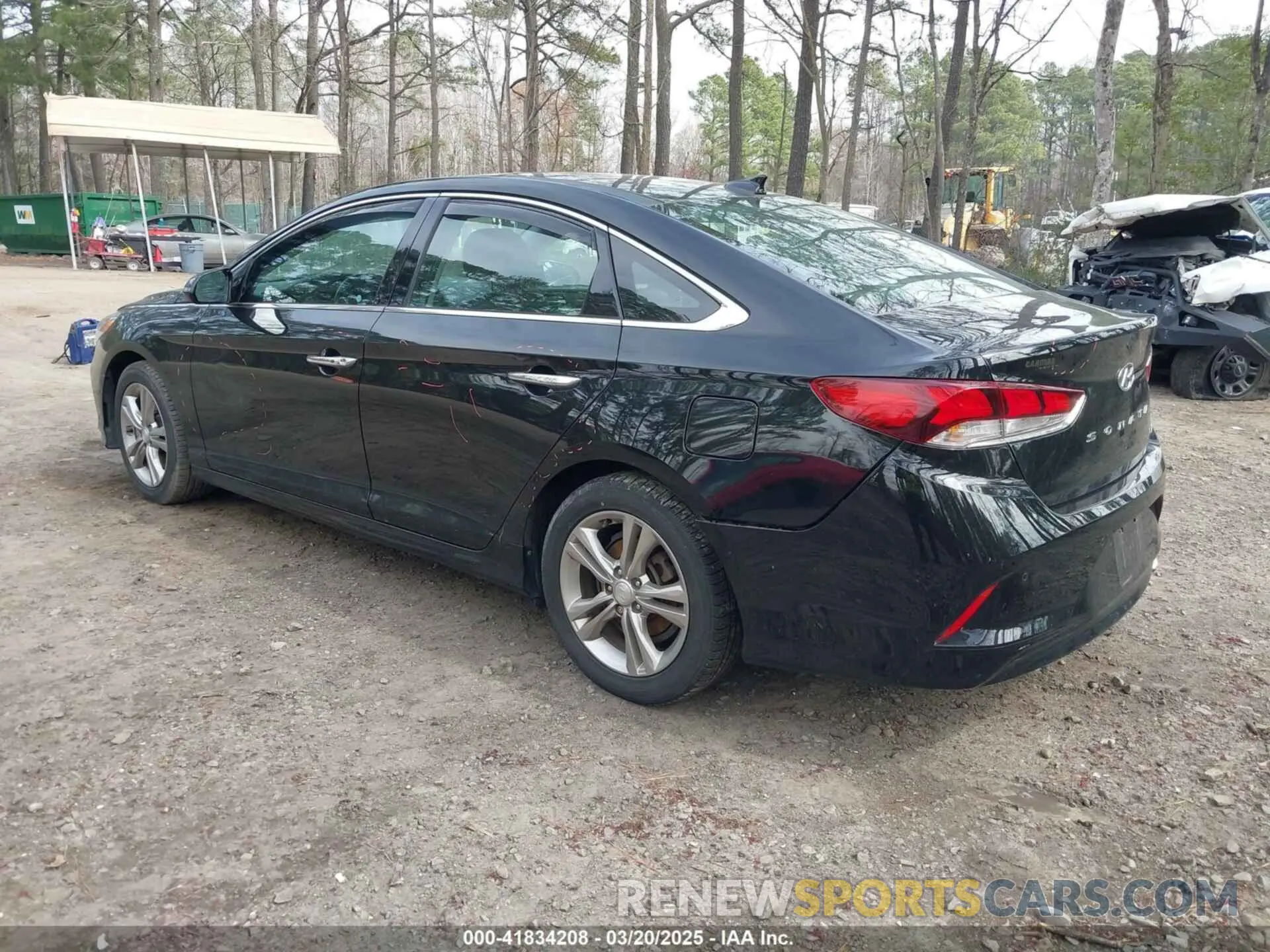 3 Photograph of a damaged car 5NPE34AF2KH820562 HYUNDAI SONATA 2019