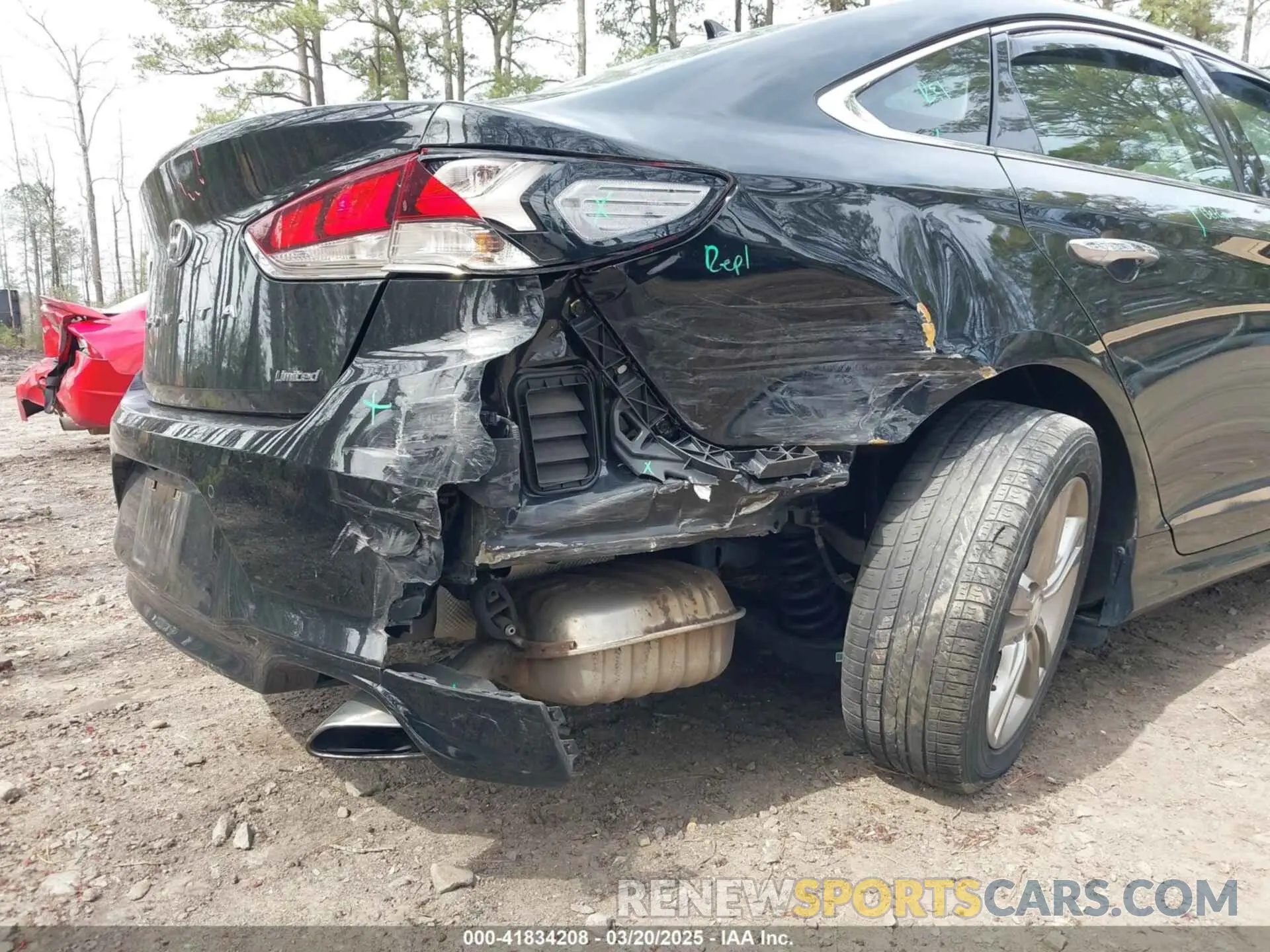 6 Photograph of a damaged car 5NPE34AF2KH820562 HYUNDAI SONATA 2019
