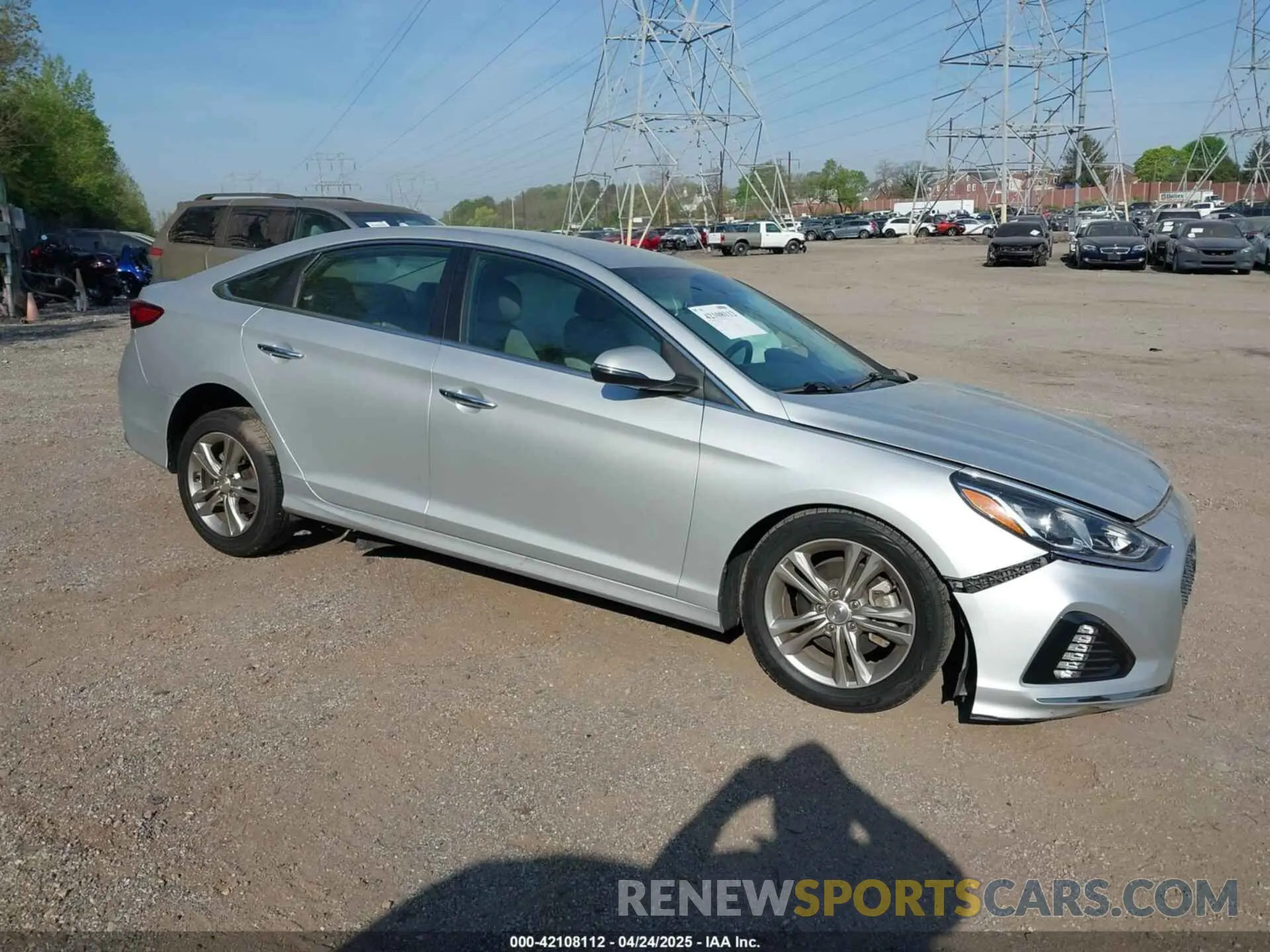 1 Photograph of a damaged car 5NPE34AF3KH737724 HYUNDAI SONATA 2019