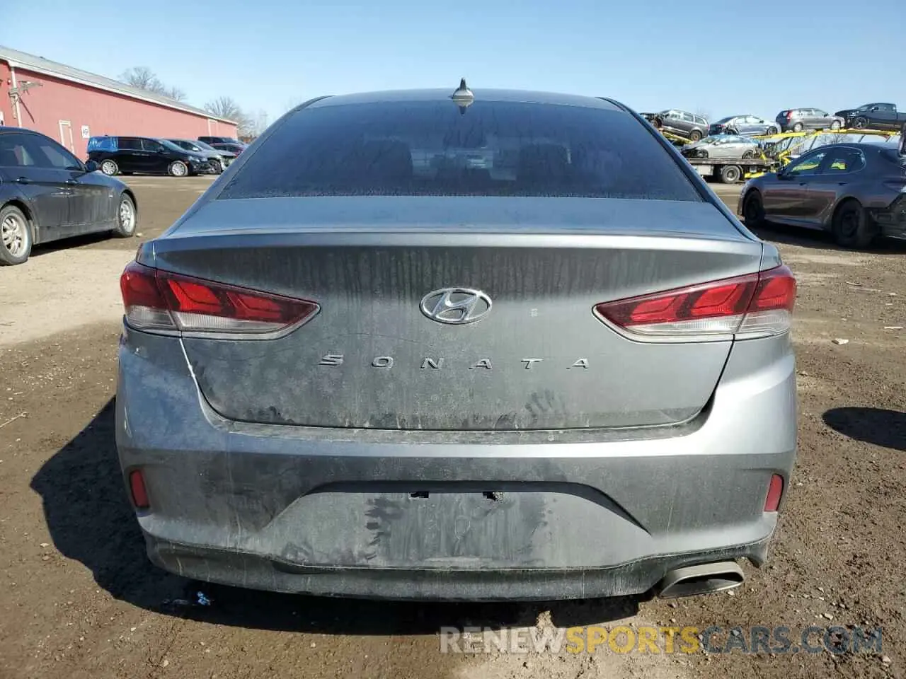 6 Photograph of a damaged car 5NPE34AF3KH748383 HYUNDAI SONATA 2019