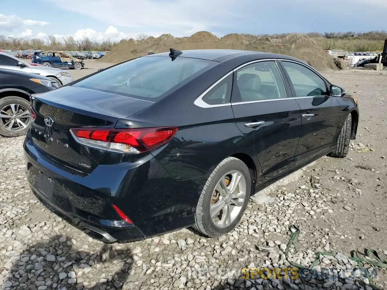 3 Photograph of a damaged car 5NPE34AF3KH753101 HYUNDAI SONATA 2019