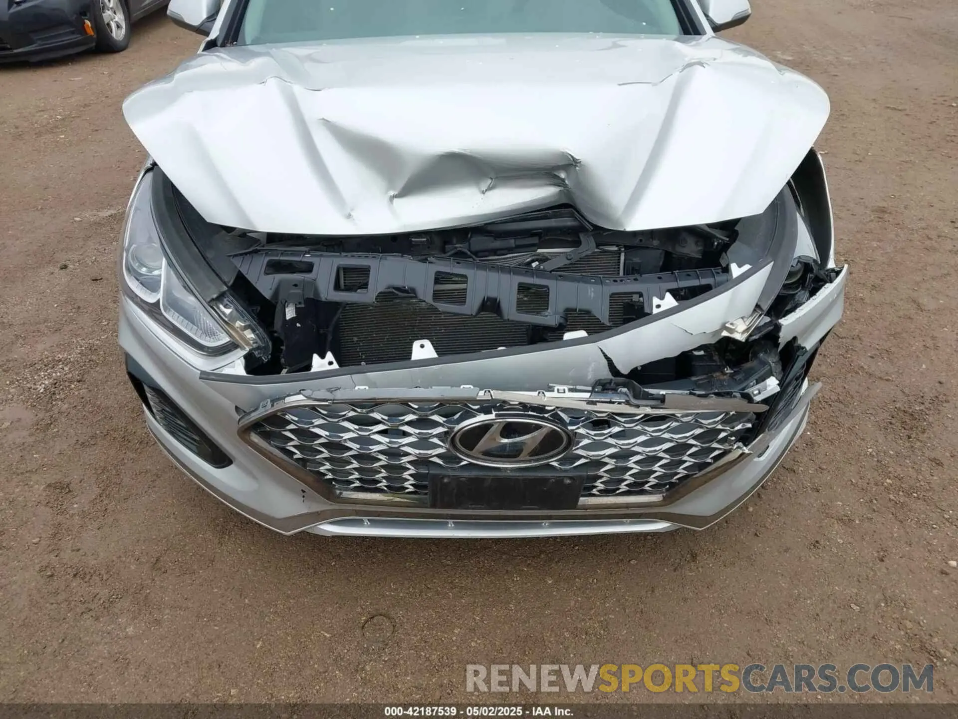 6 Photograph of a damaged car 5NPE34AF3KH753809 HYUNDAI SONATA 2019