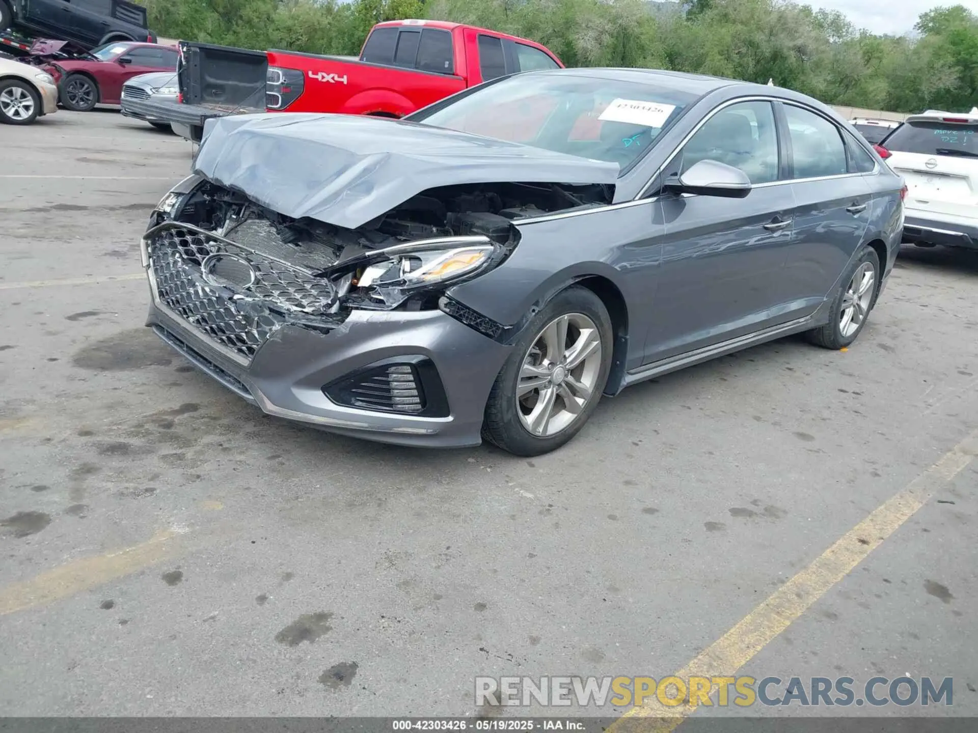 2 Photograph of a damaged car 5NPE34AF3KH758220 HYUNDAI SONATA 2019