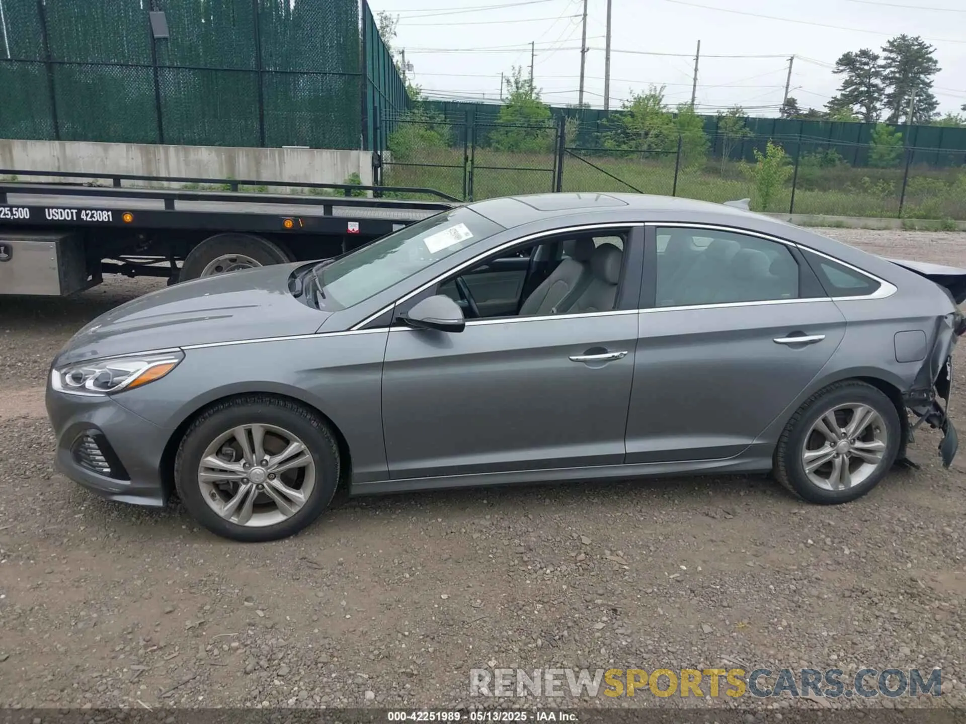 14 Photograph of a damaged car 5NPE34AF3KH758945 HYUNDAI SONATA 2019