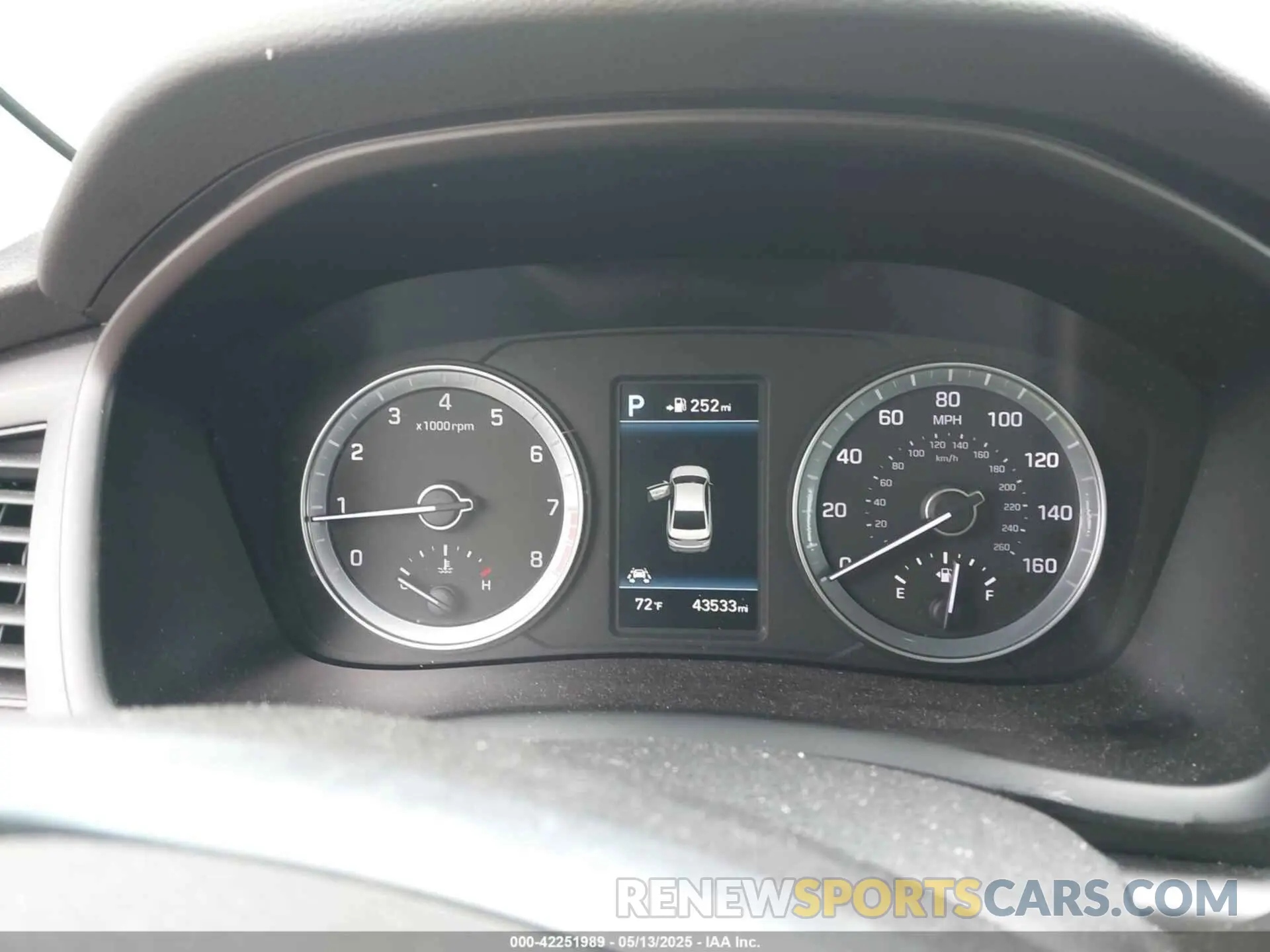 15 Photograph of a damaged car 5NPE34AF3KH758945 HYUNDAI SONATA 2019