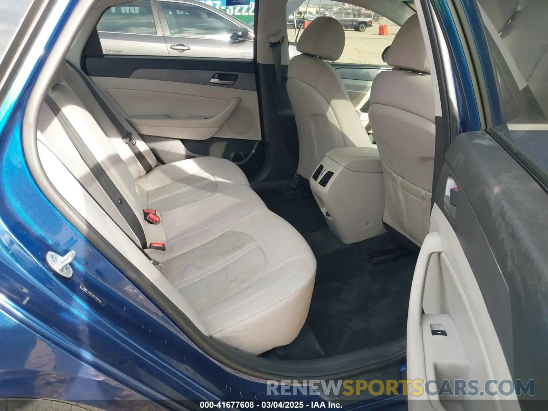 8 Photograph of a damaged car 5NPE34AF3KH766494 HYUNDAI SONATA 2019