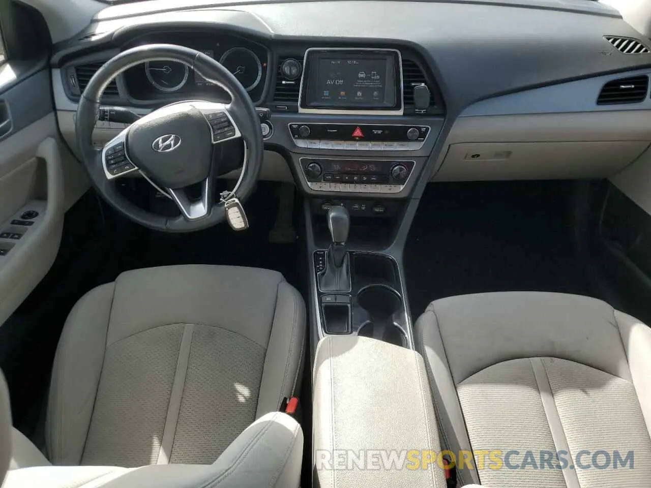 8 Photograph of a damaged car 5NPE34AF3KH771291 HYUNDAI SONATA 2019
