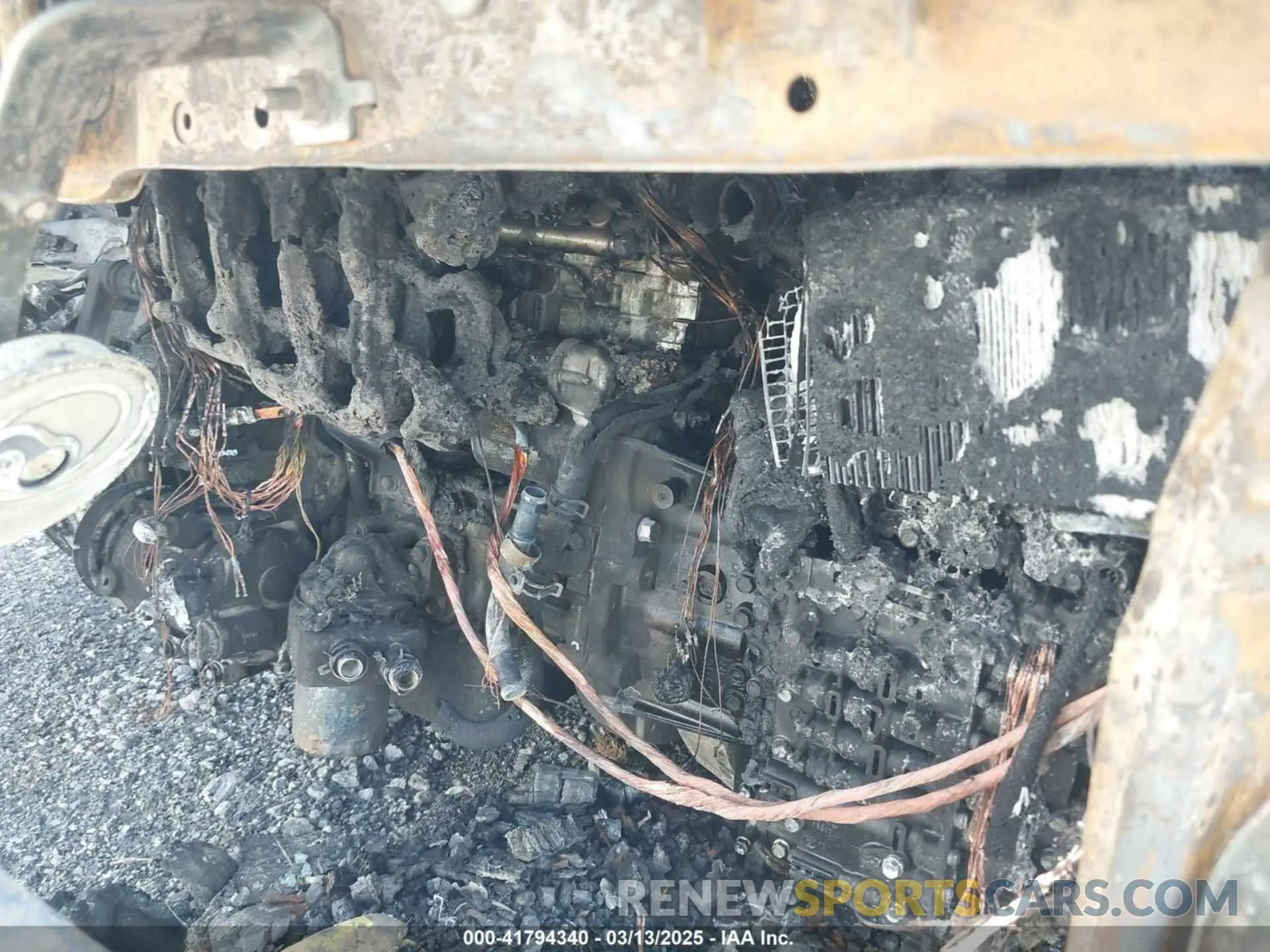 10 Photograph of a damaged car 5NPE34AF3KH795543 HYUNDAI SONATA 2019