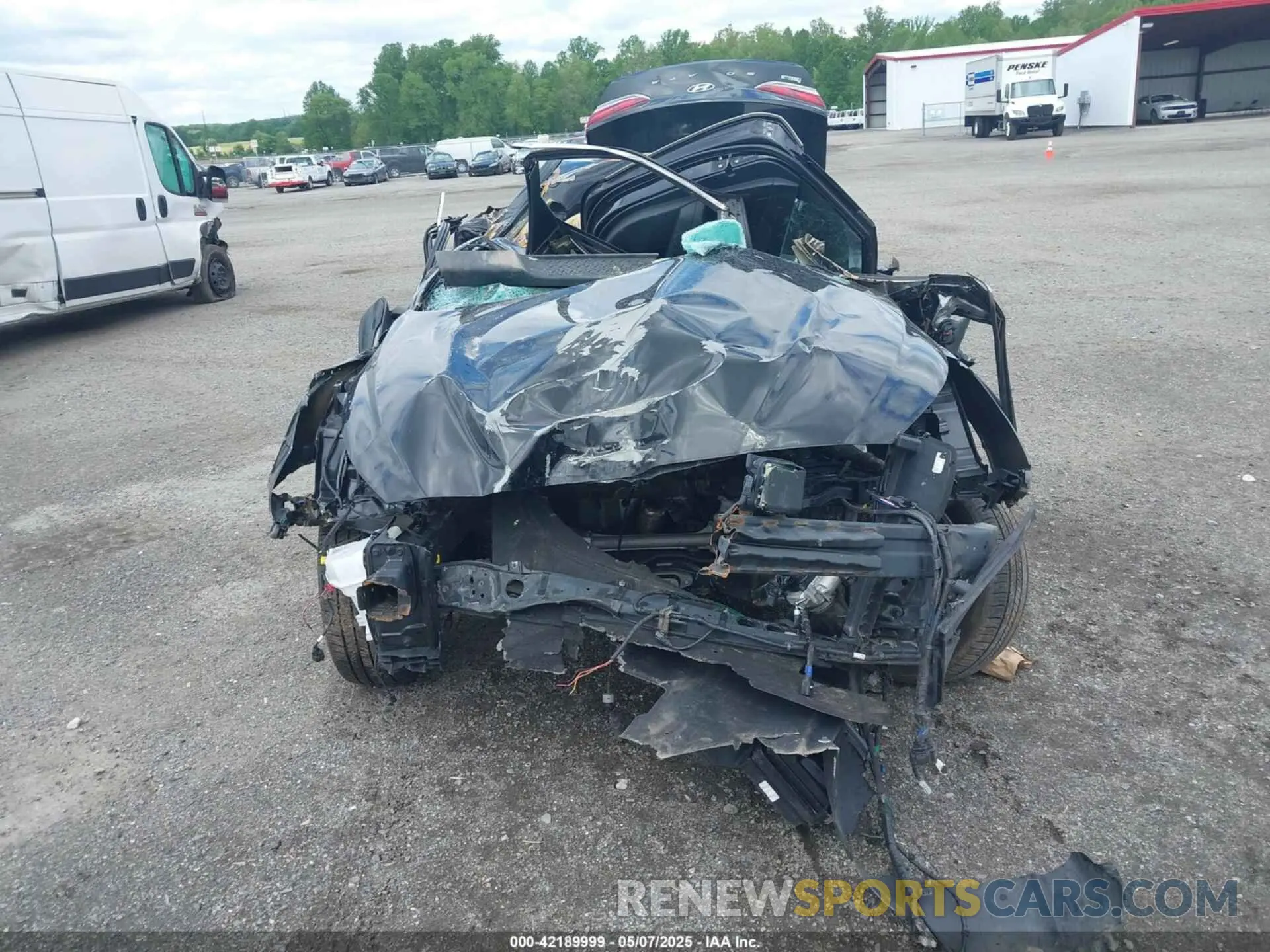 12 Photograph of a damaged car 5NPE34AF3KH803382 HYUNDAI SONATA 2019