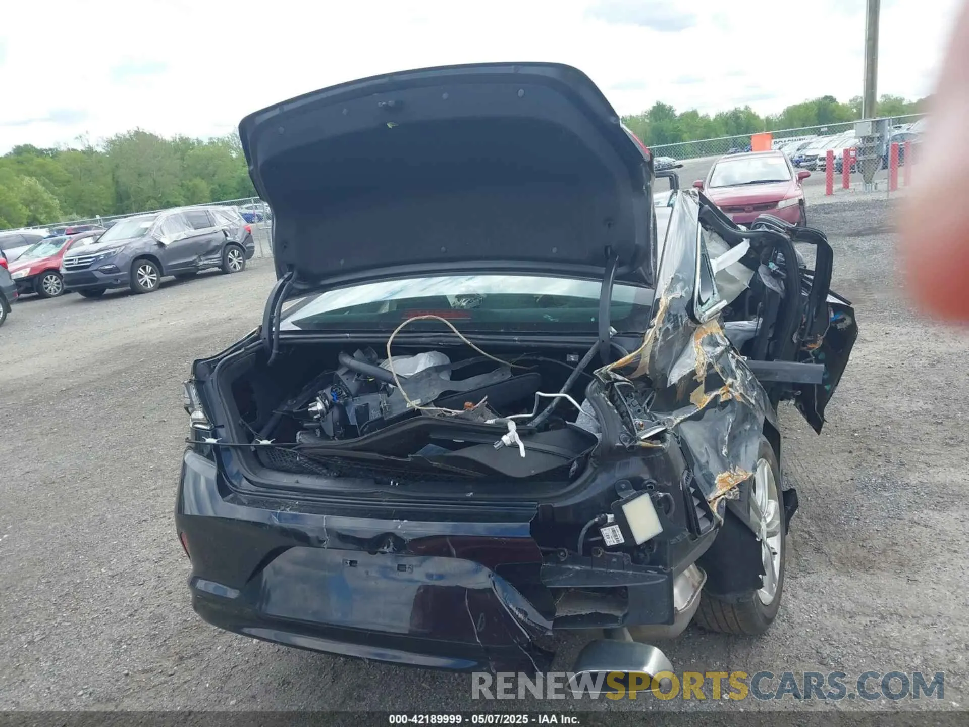 16 Photograph of a damaged car 5NPE34AF3KH803382 HYUNDAI SONATA 2019