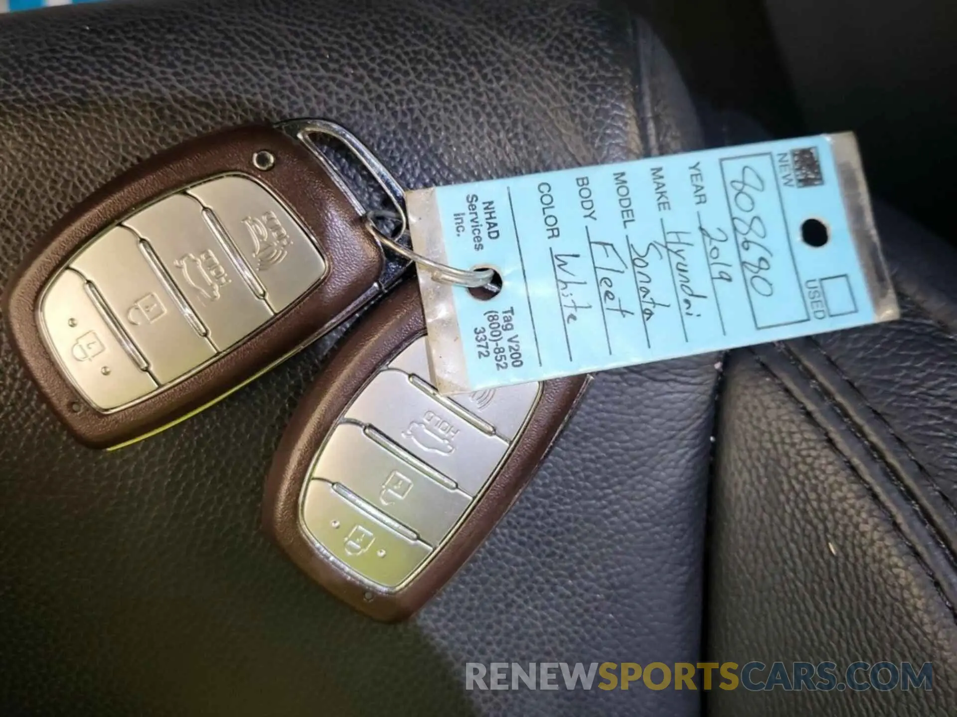 2 Photograph of a damaged car 5NPE34AF3KH808680 HYUNDAI SONATA 2019