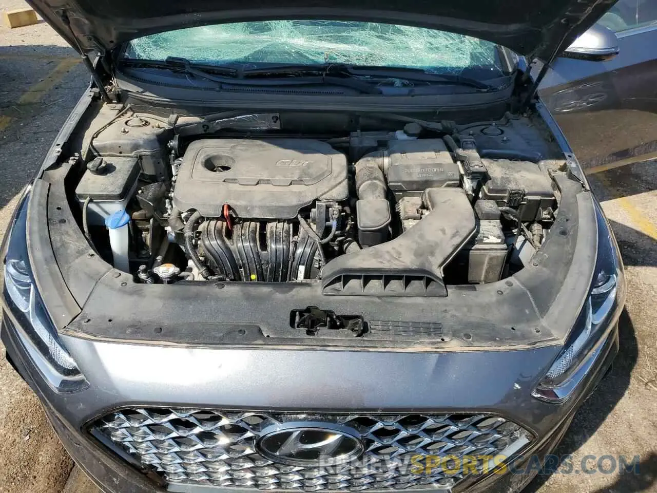 11 Photograph of a damaged car 5NPE34AF3KH809067 HYUNDAI SONATA 2019