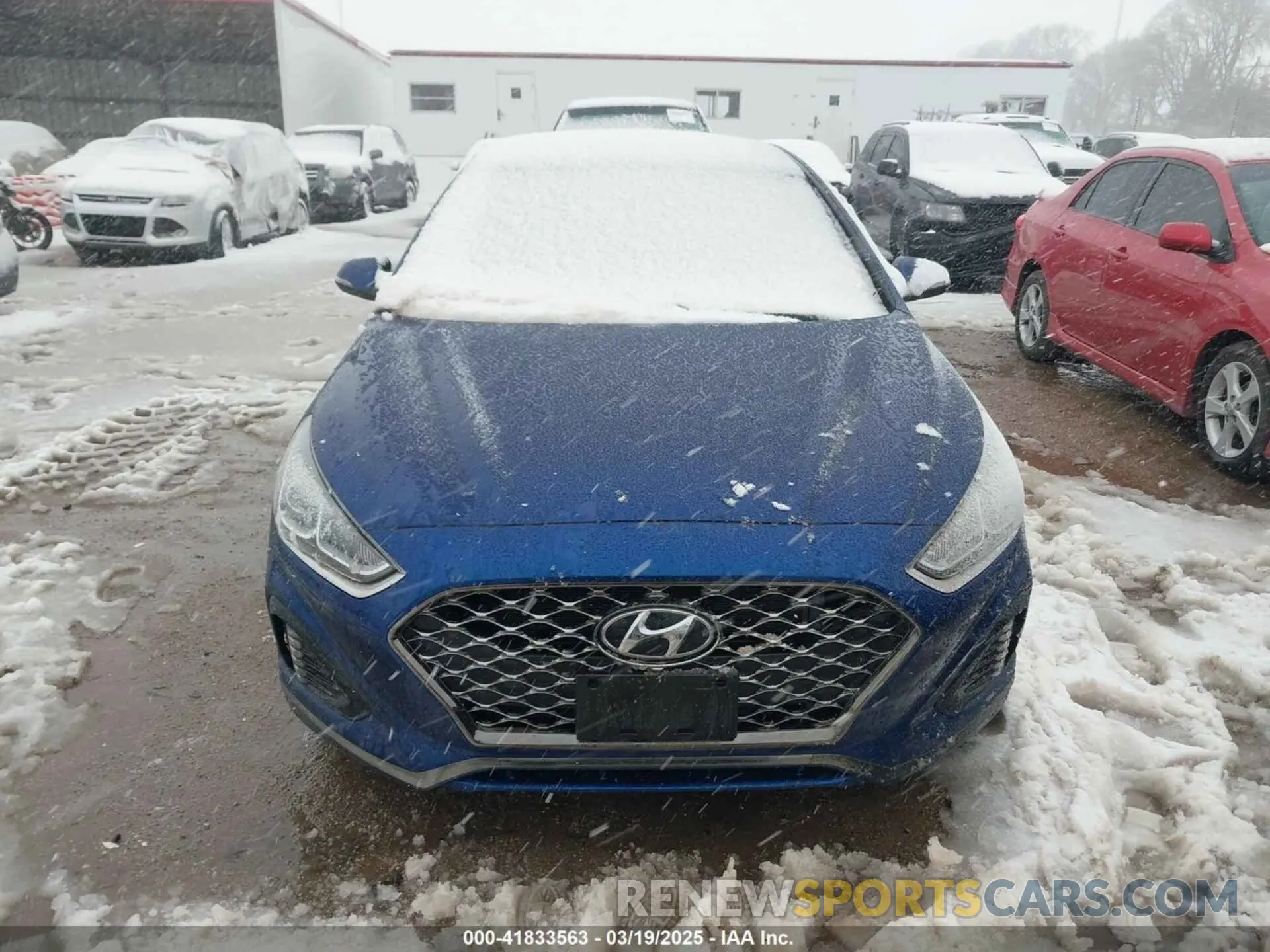 12 Photograph of a damaged car 5NPE34AF3KH809604 HYUNDAI SONATA 2019