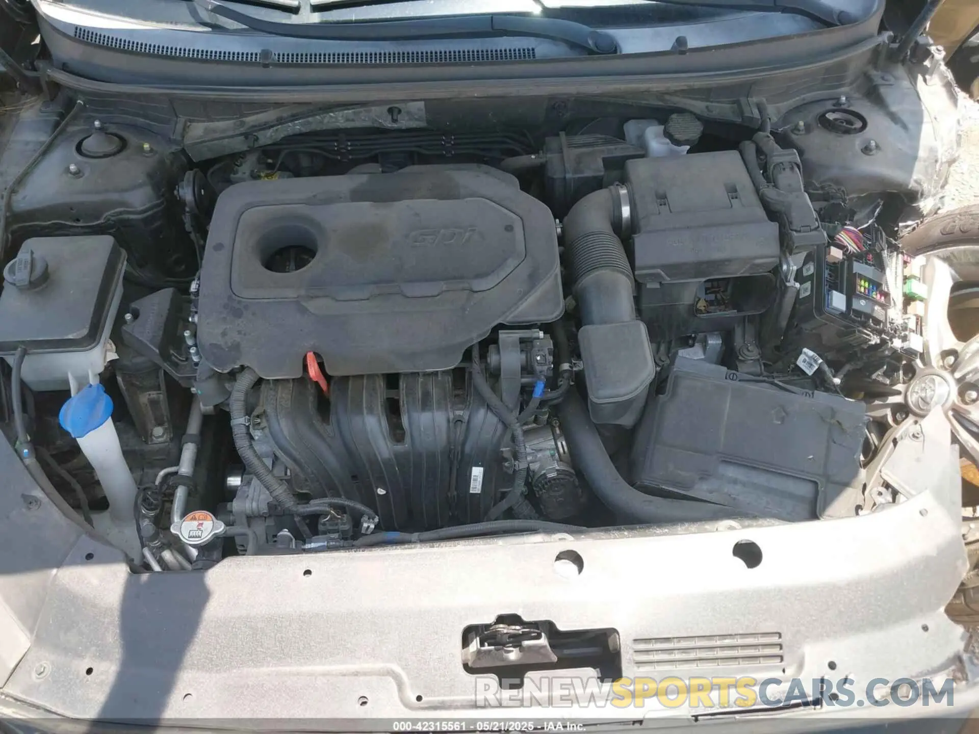 10 Photograph of a damaged car 5NPE34AF3KH815872 HYUNDAI SONATA 2019