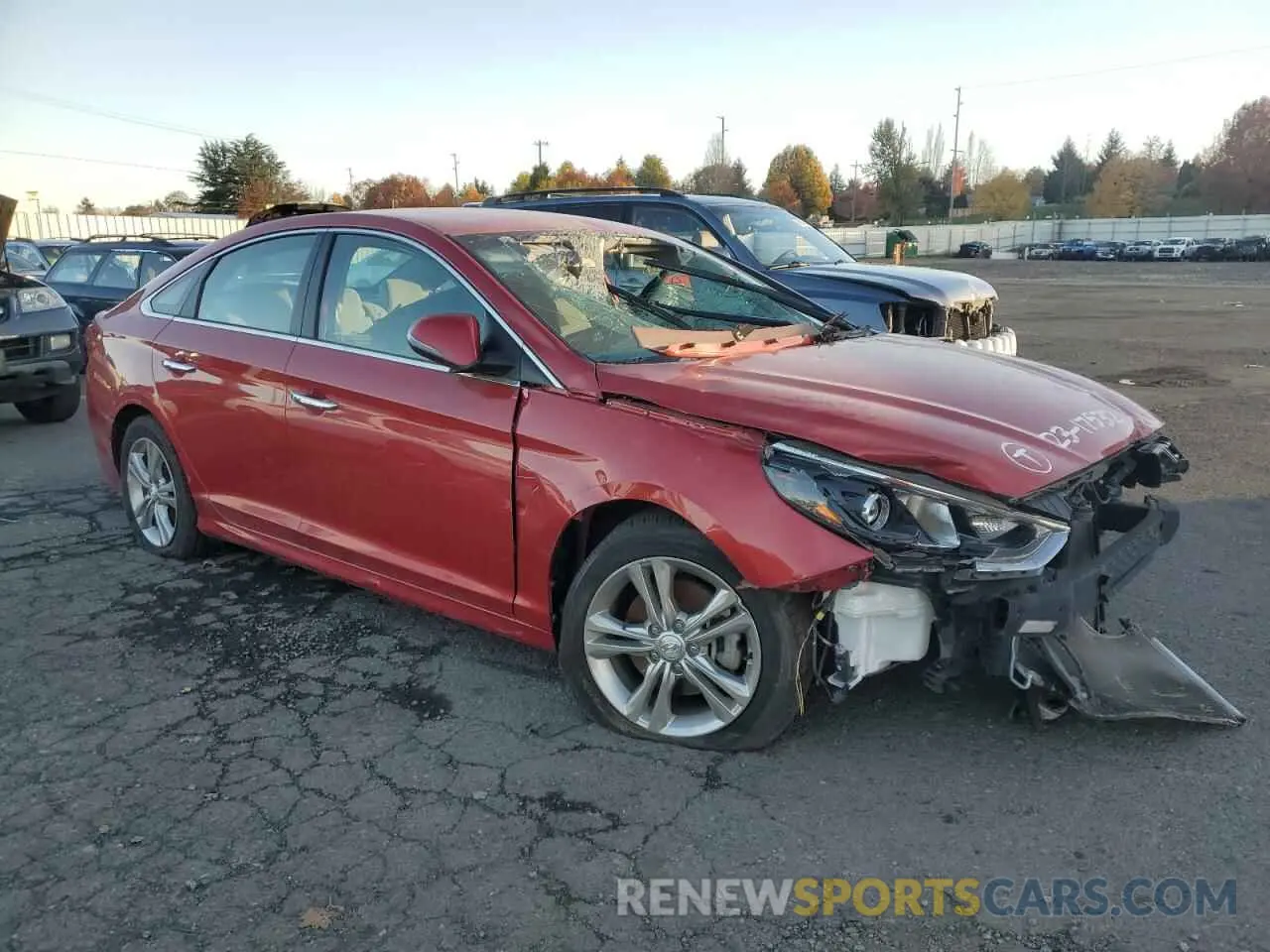 4 Photograph of a damaged car 5NPE34AF3KH820196 HYUNDAI SONATA 2019