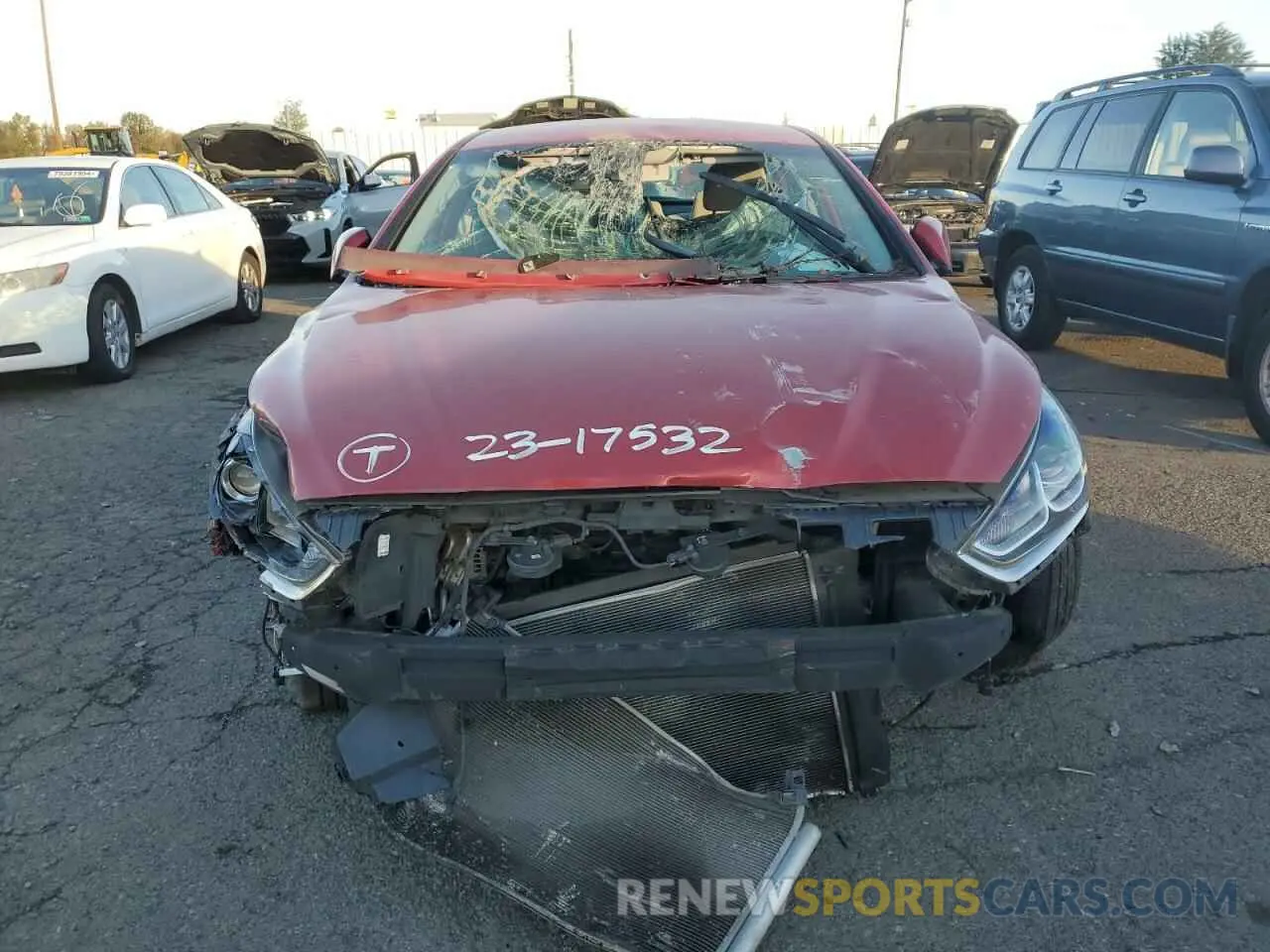 5 Photograph of a damaged car 5NPE34AF3KH820196 HYUNDAI SONATA 2019