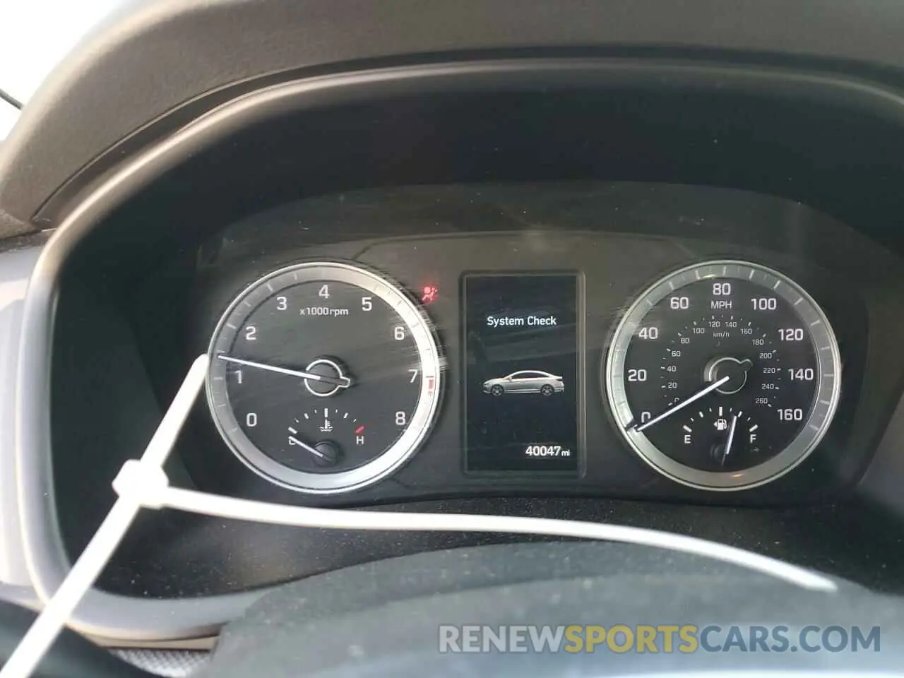 9 Photograph of a damaged car 5NPE34AF4KH738087 HYUNDAI SONATA 2019
