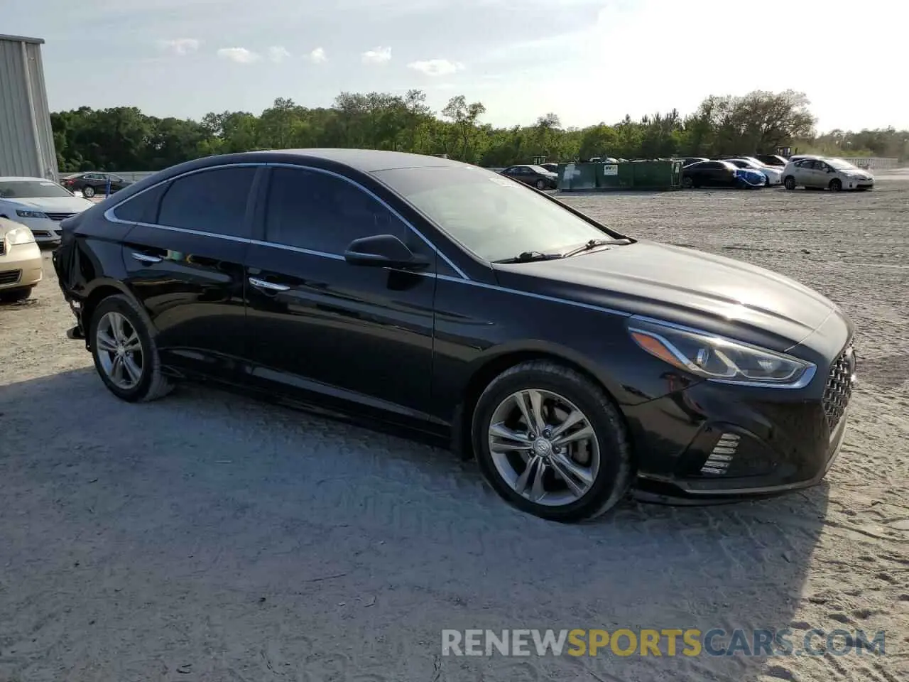 4 Photograph of a damaged car 5NPE34AF4KH741362 HYUNDAI SONATA 2019