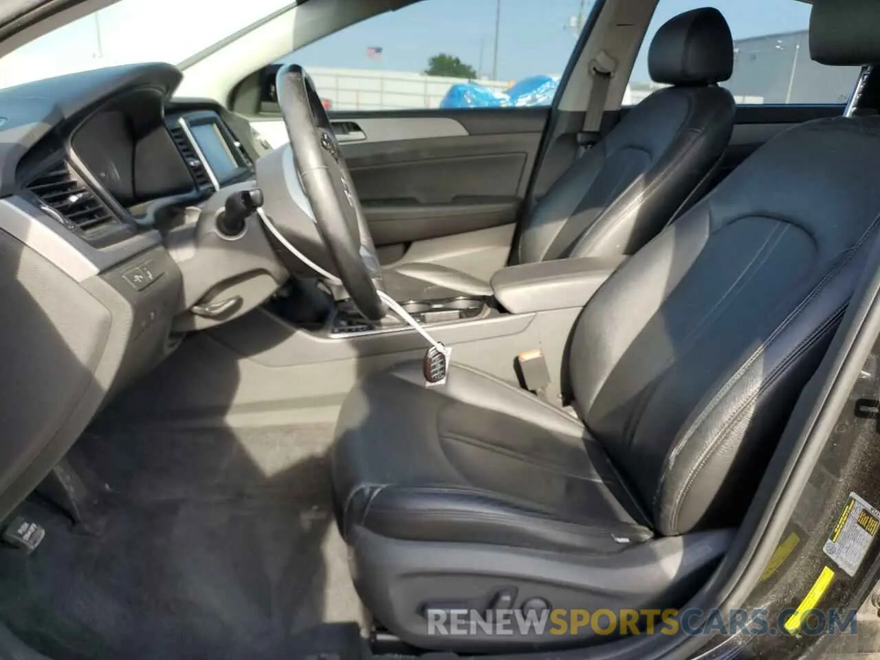 7 Photograph of a damaged car 5NPE34AF4KH741362 HYUNDAI SONATA 2019