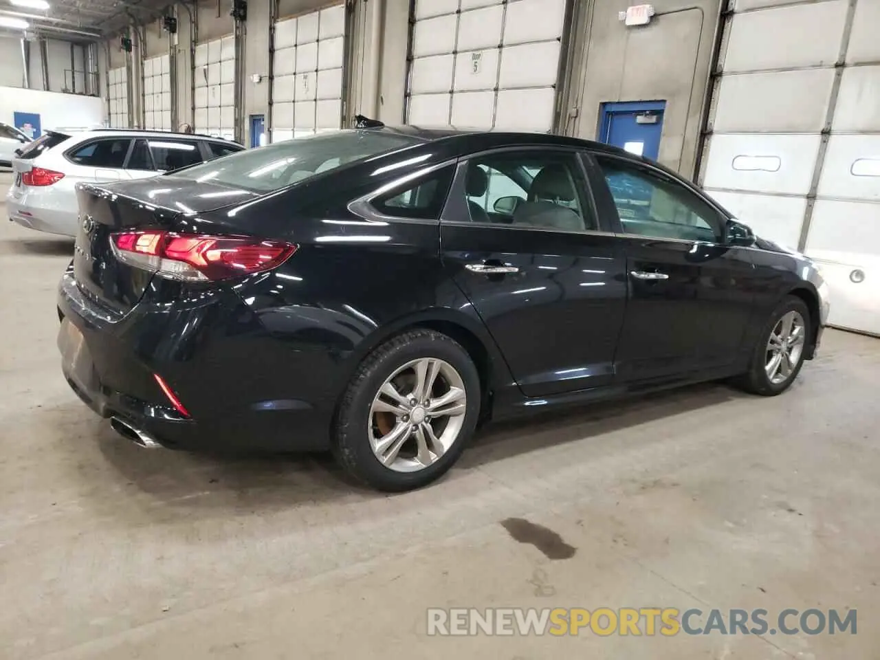 3 Photograph of a damaged car 5NPE34AF4KH754077 HYUNDAI SONATA 2019