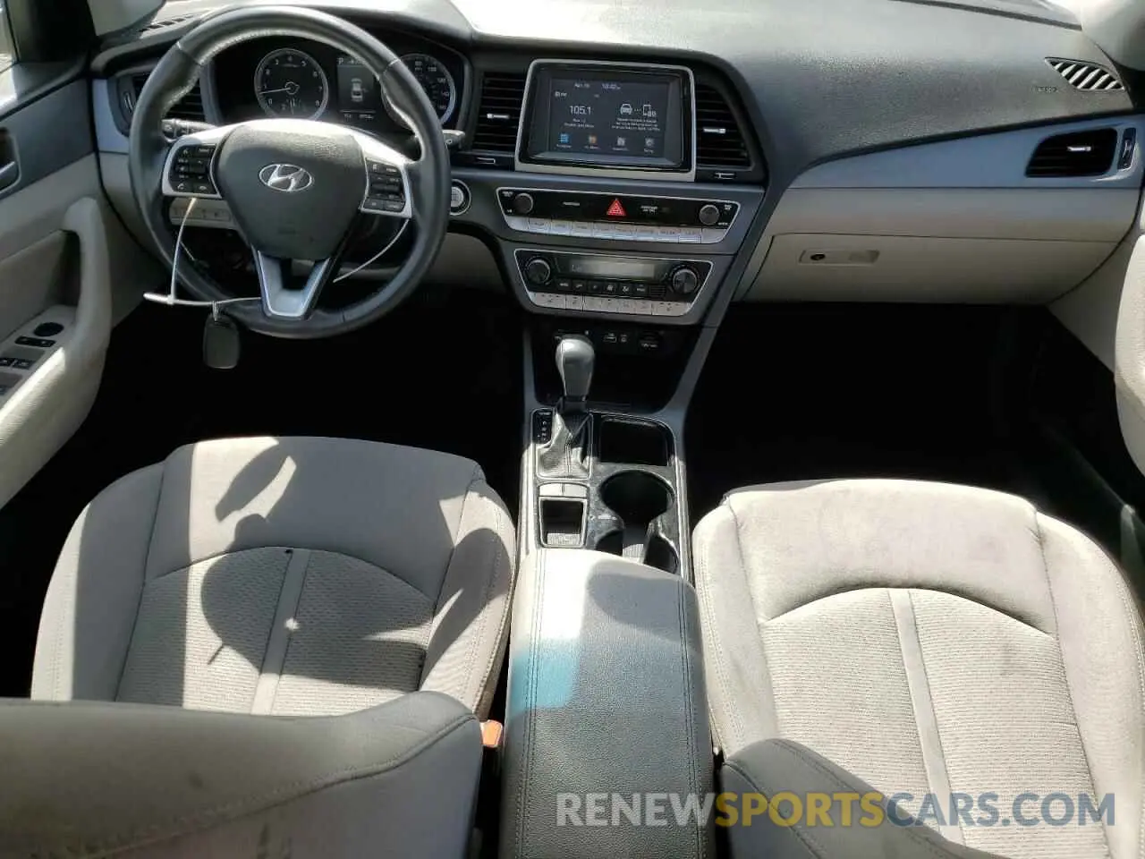 8 Photograph of a damaged car 5NPE34AF4KH756850 HYUNDAI SONATA 2019