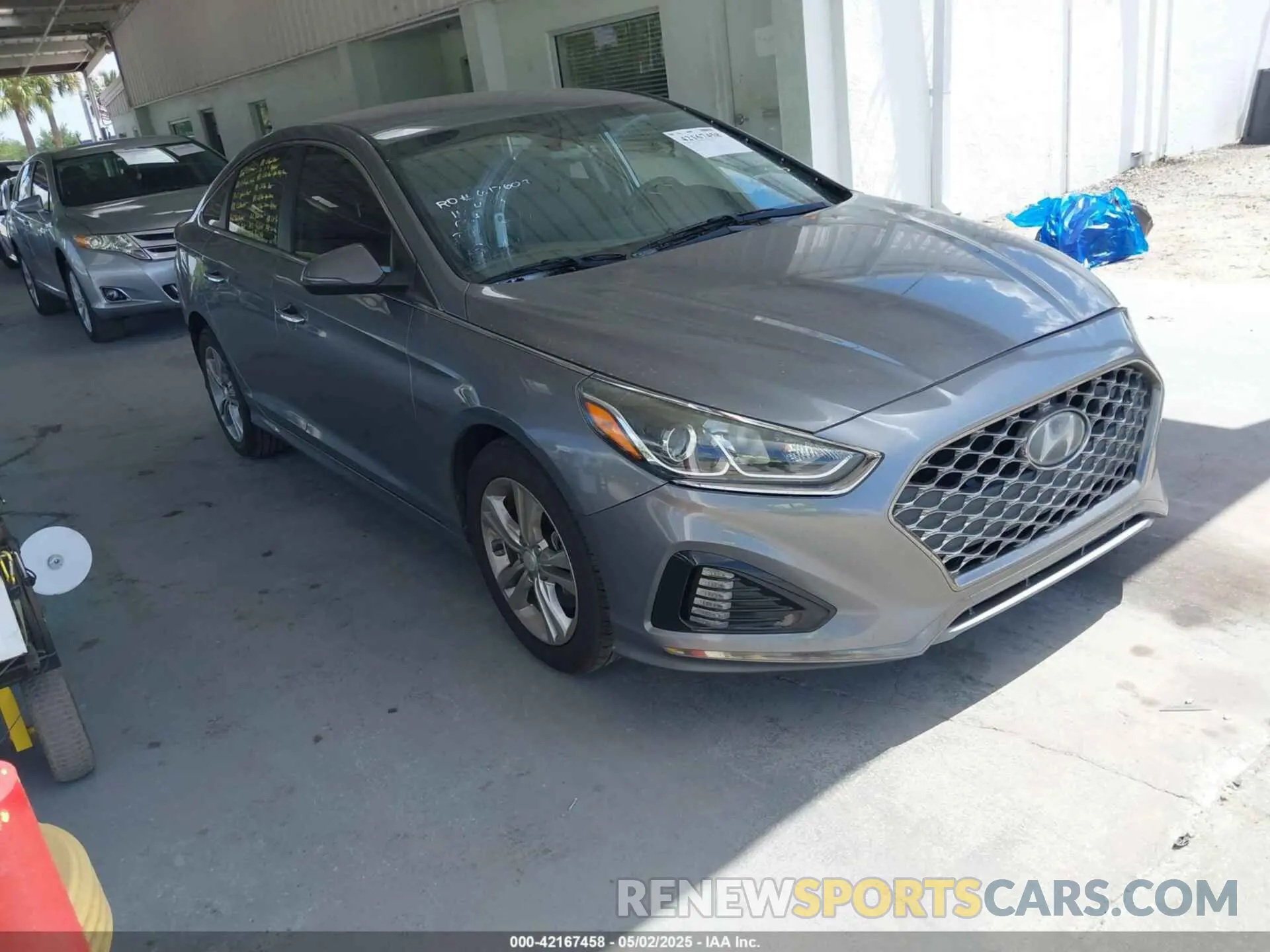 1 Photograph of a damaged car 5NPE34AF4KH764415 HYUNDAI SONATA 2019