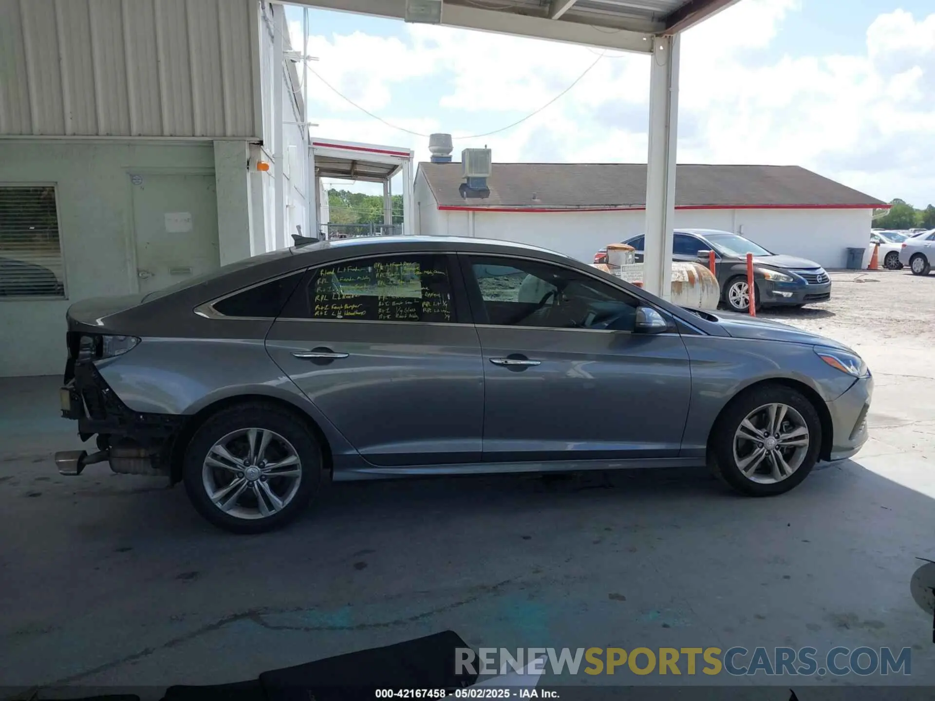 14 Photograph of a damaged car 5NPE34AF4KH764415 HYUNDAI SONATA 2019
