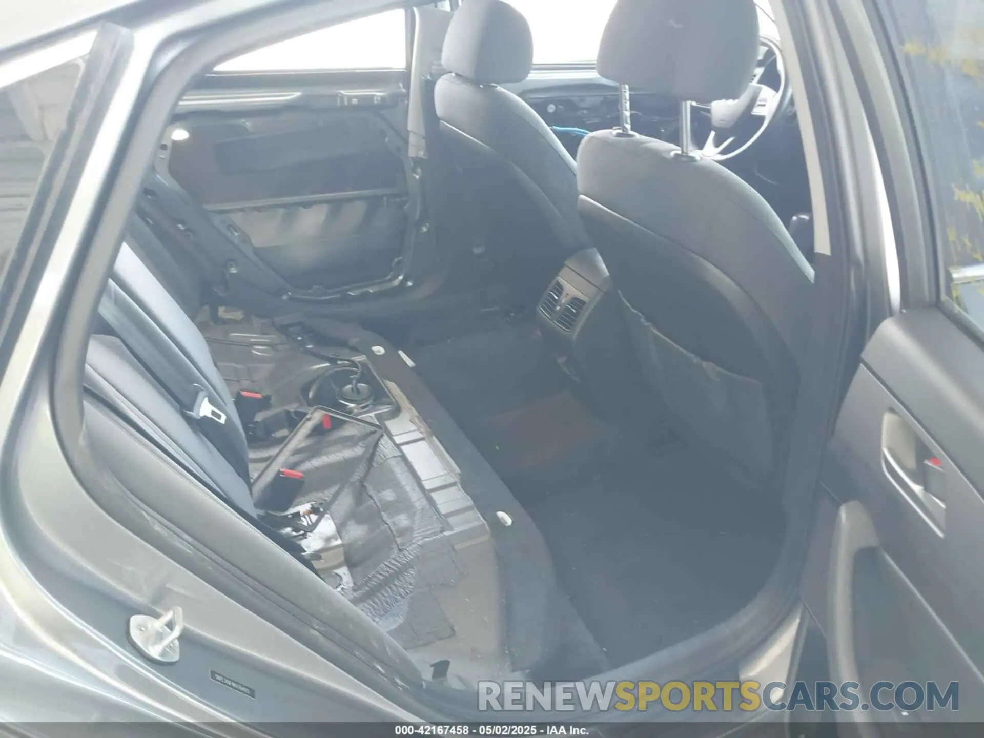 8 Photograph of a damaged car 5NPE34AF4KH764415 HYUNDAI SONATA 2019