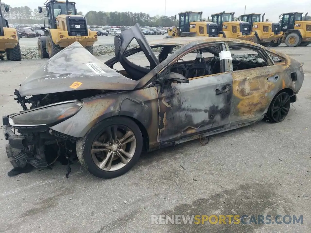 1 Photograph of a damaged car 5NPE34AF4KH766603 HYUNDAI SONATA 2019