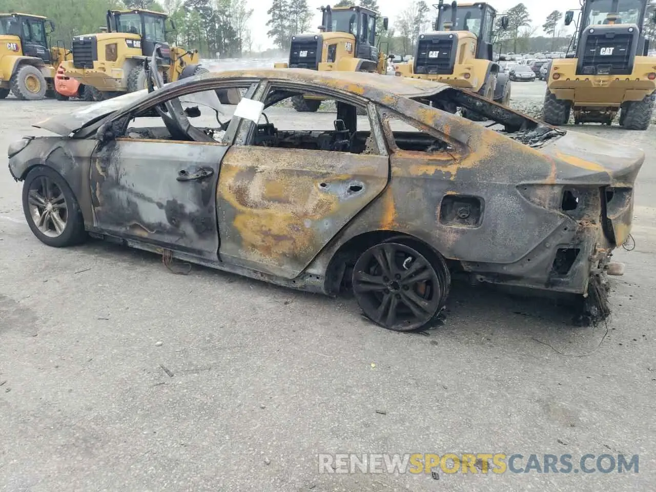 2 Photograph of a damaged car 5NPE34AF4KH766603 HYUNDAI SONATA 2019