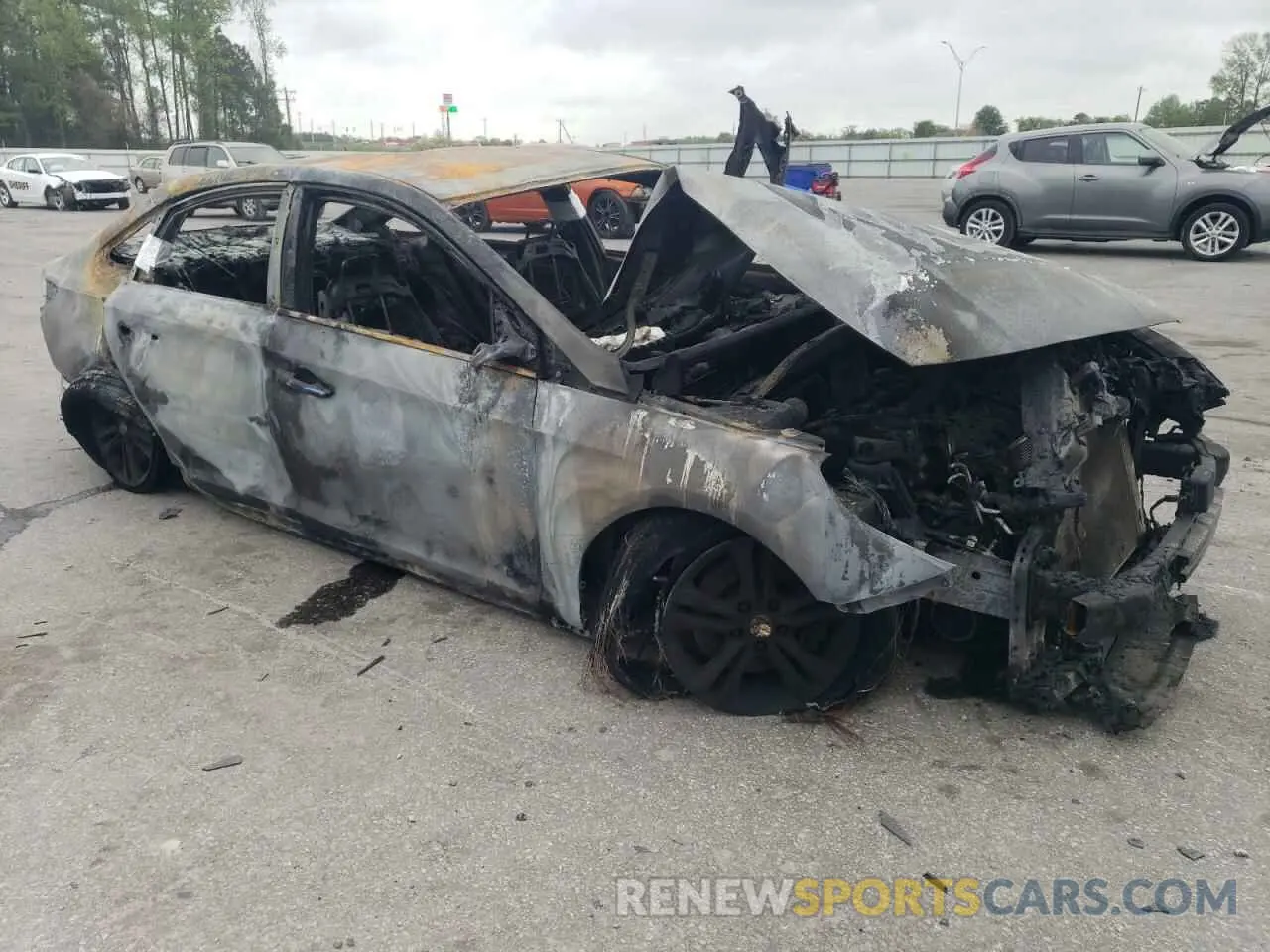 4 Photograph of a damaged car 5NPE34AF4KH766603 HYUNDAI SONATA 2019