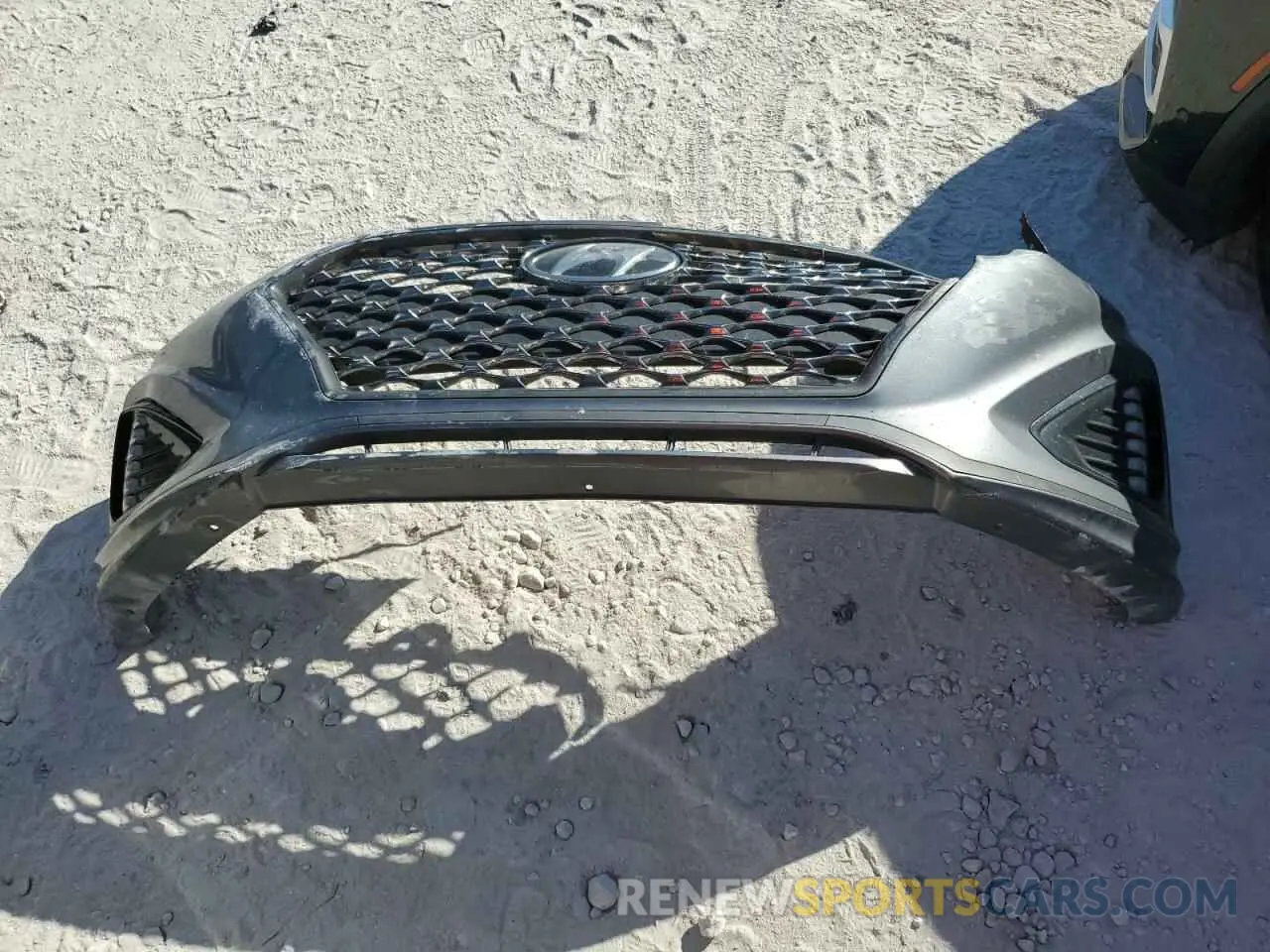 12 Photograph of a damaged car 5NPE34AF4KH767024 HYUNDAI SONATA 2019