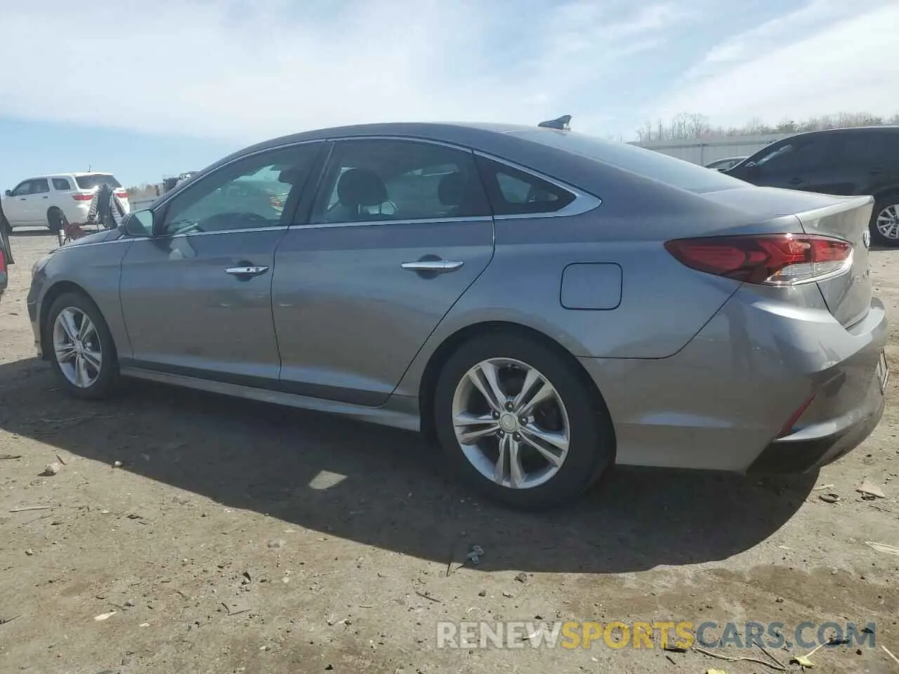 2 Photograph of a damaged car 5NPE34AF4KH781134 HYUNDAI SONATA 2019