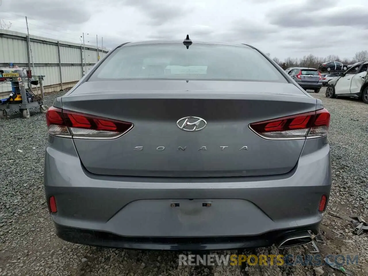 6 Photograph of a damaged car 5NPE34AF4KH781845 HYUNDAI SONATA 2019