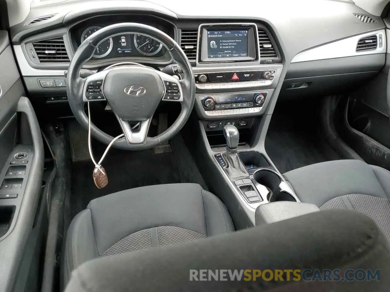 8 Photograph of a damaged car 5NPE34AF4KH781845 HYUNDAI SONATA 2019