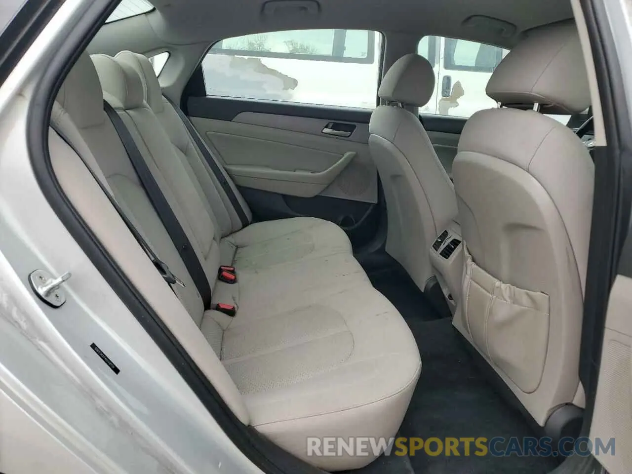 10 Photograph of a damaged car 5NPE34AF4KH789119 HYUNDAI SONATA 2019