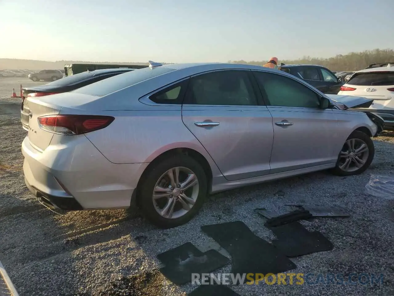 3 Photograph of a damaged car 5NPE34AF4KH793266 HYUNDAI SONATA 2019